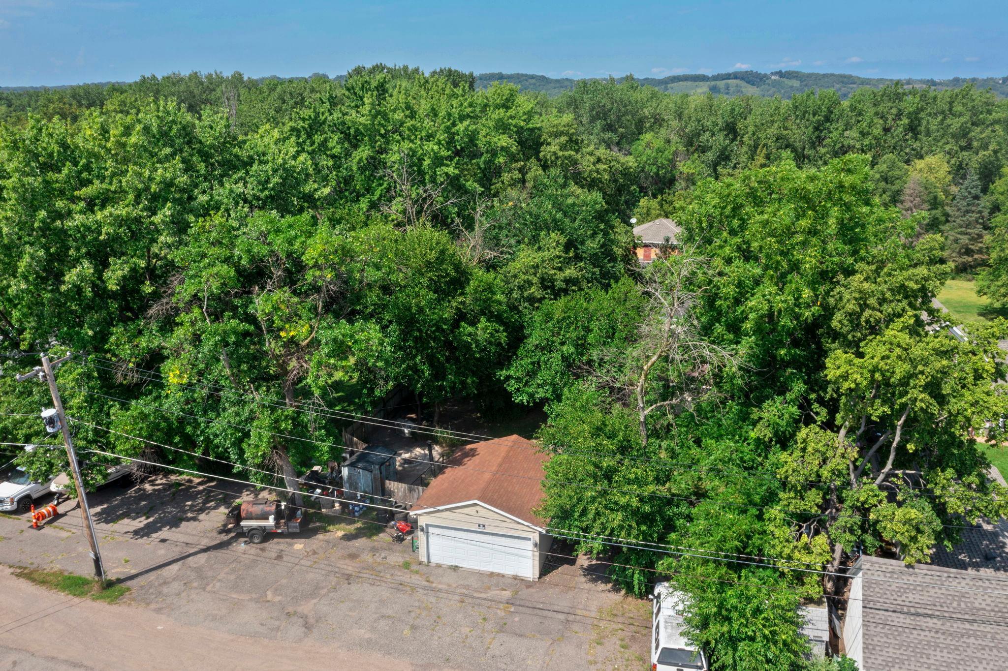 720 Bluff Avenue E Property Photo 9
