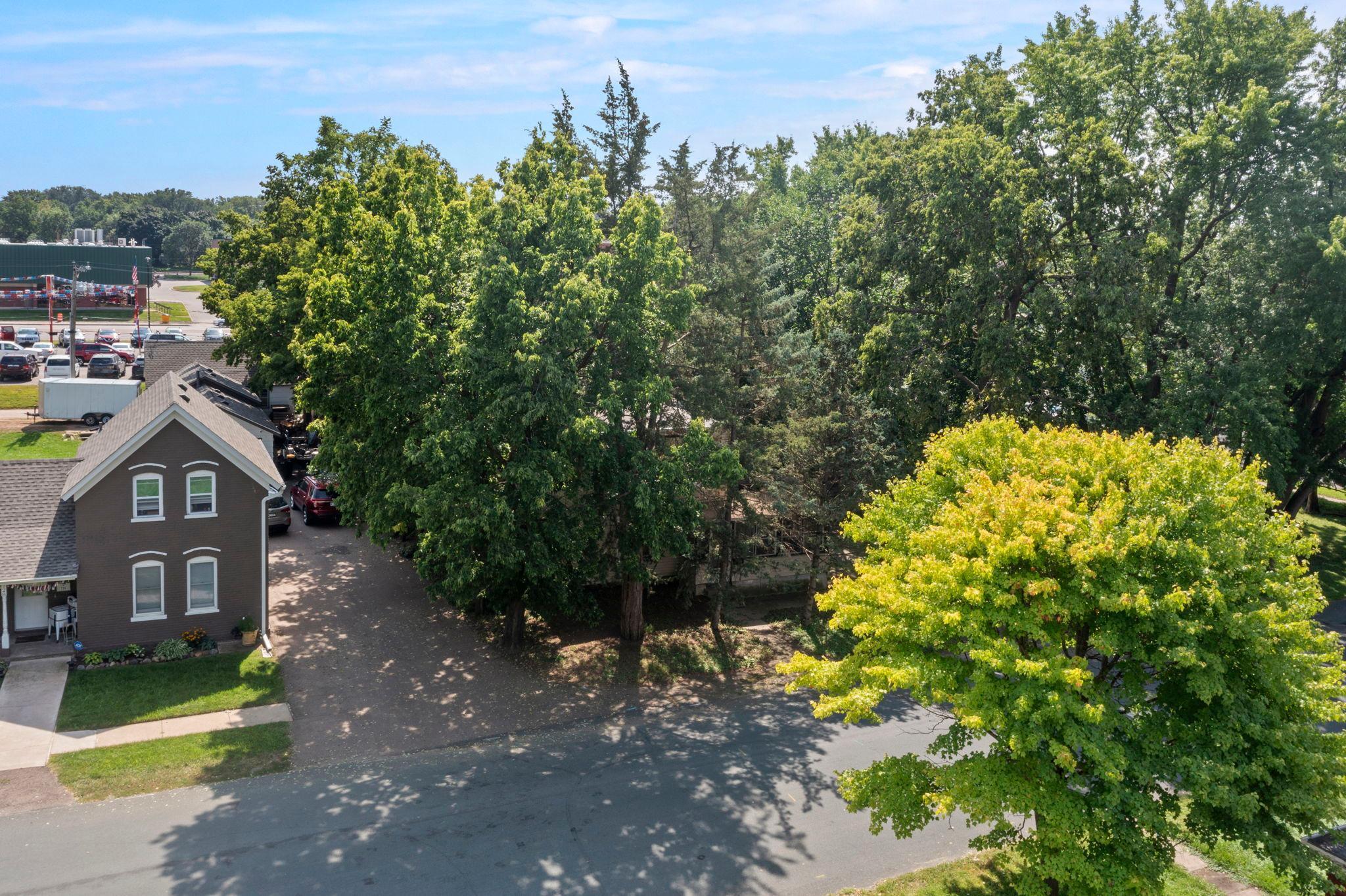 720 Bluff Avenue E Property Photo 23