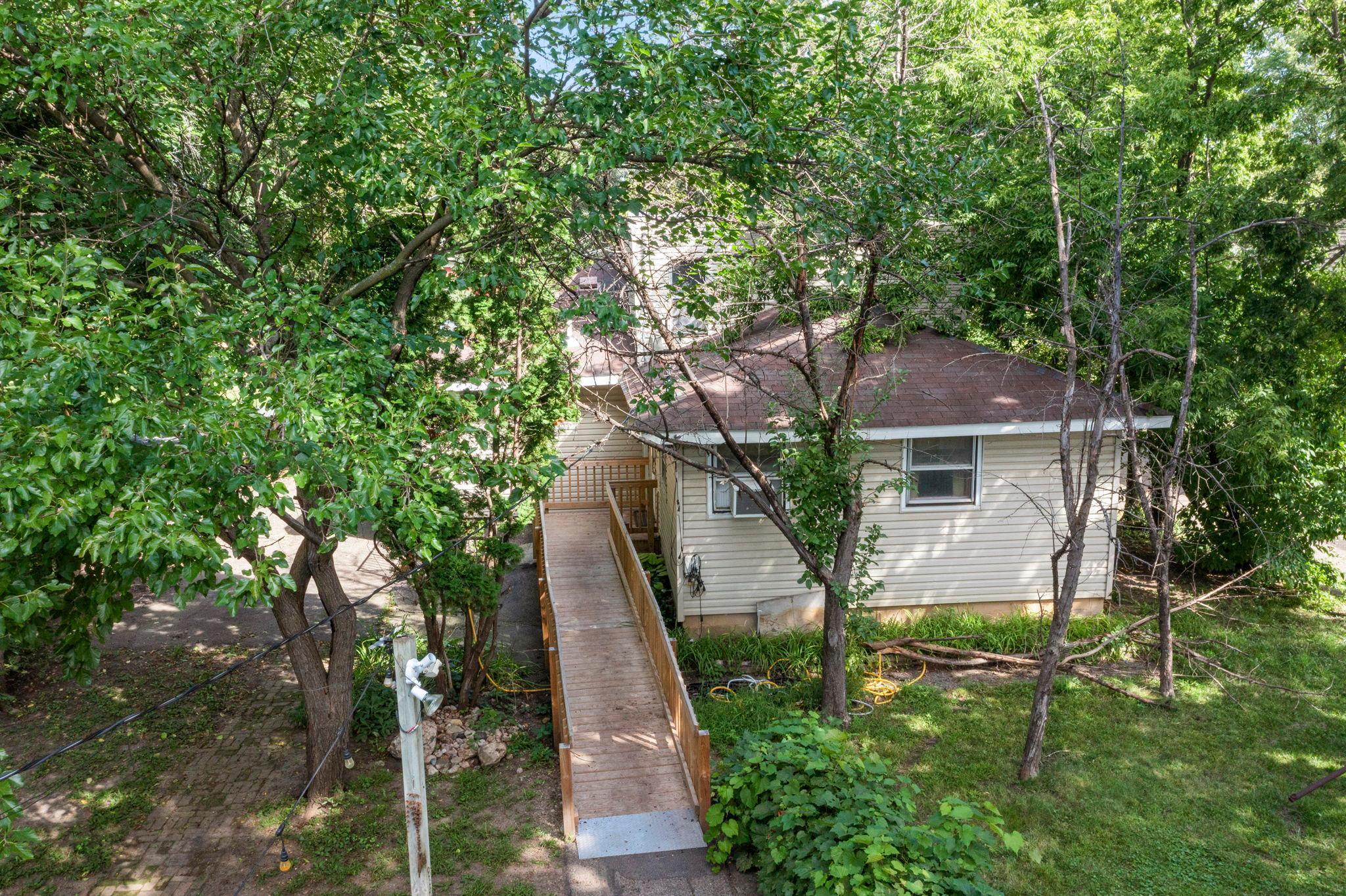 720 Bluff Avenue E Property Photo 27