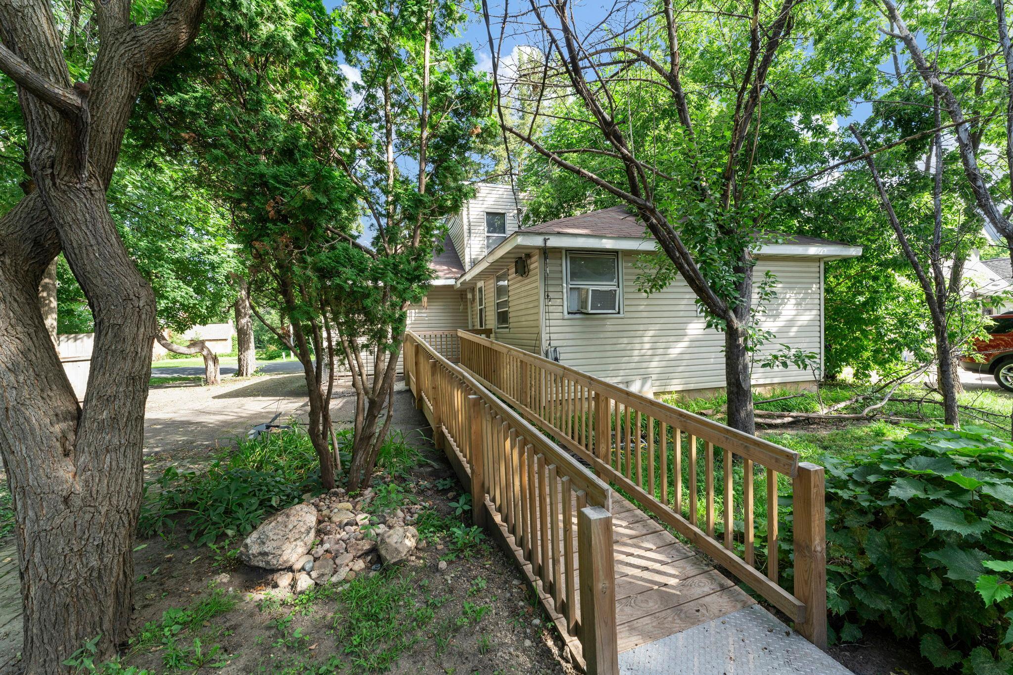 720 Bluff Avenue E Property Photo 29