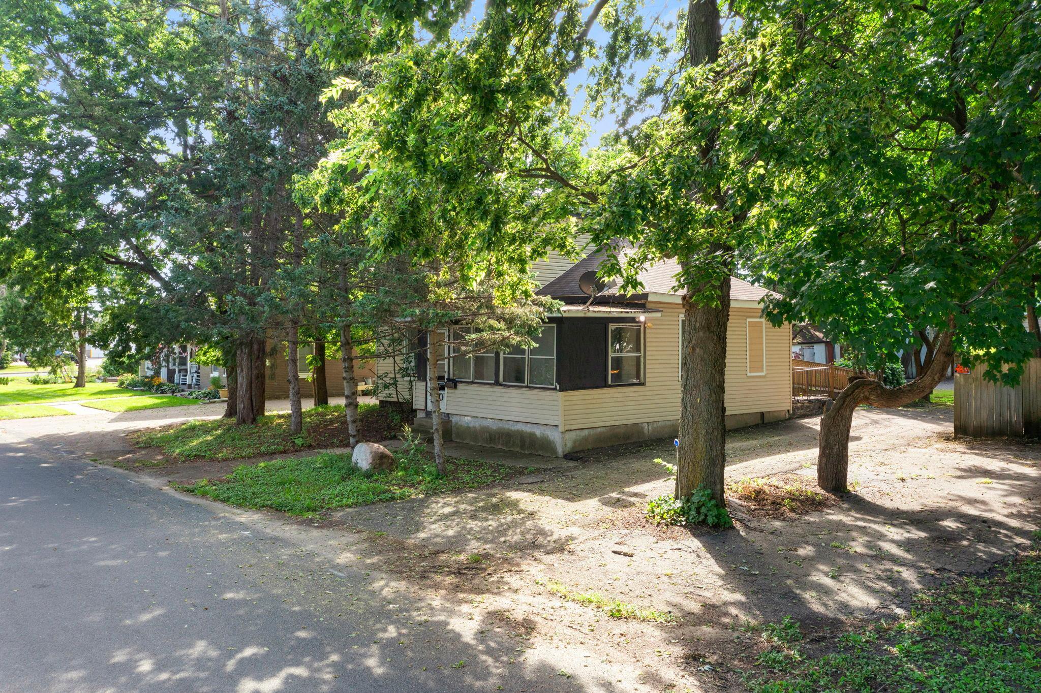 720 Bluff Avenue E Property Photo 32