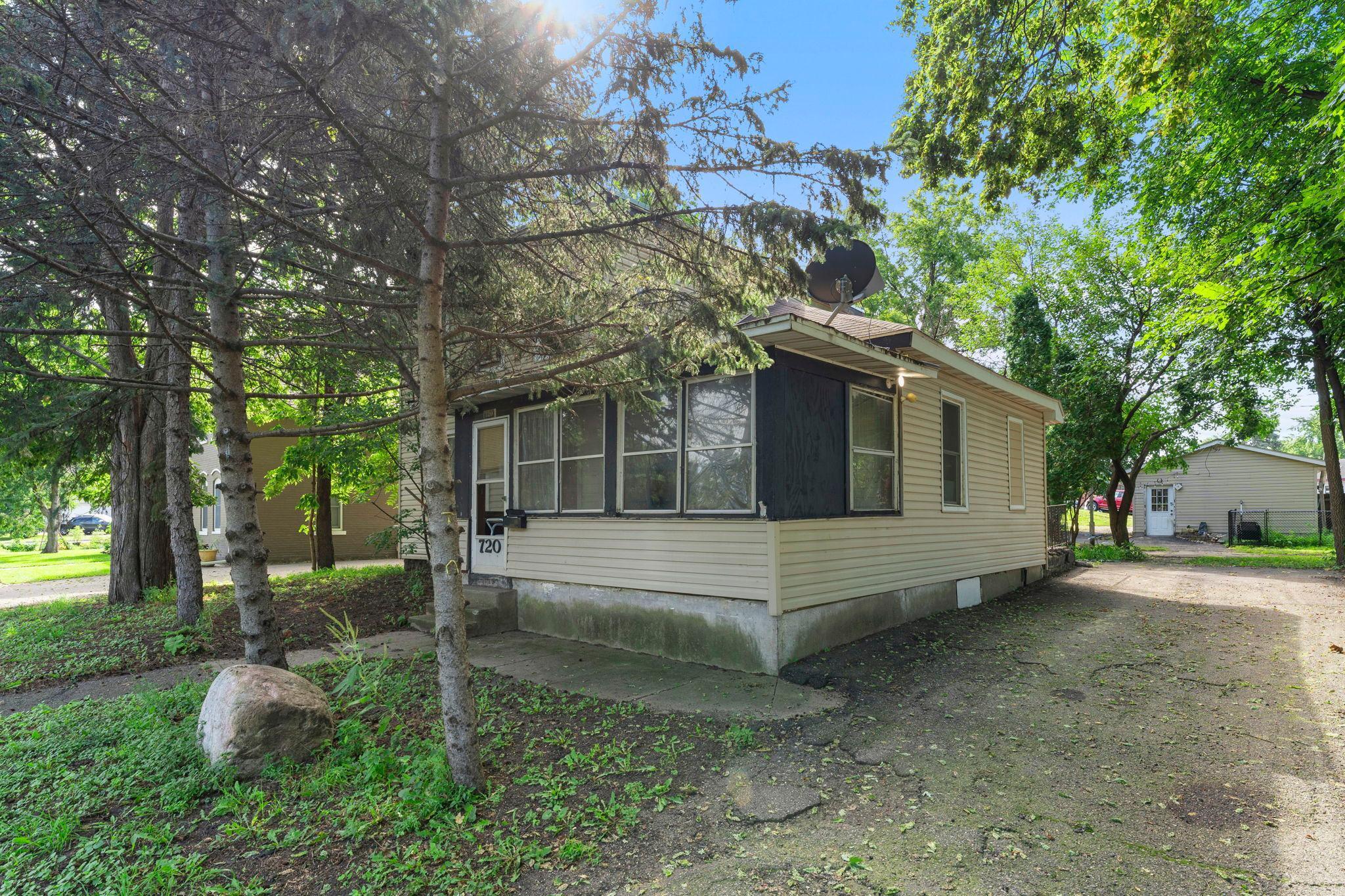 720 Bluff Avenue E Property Photo 73