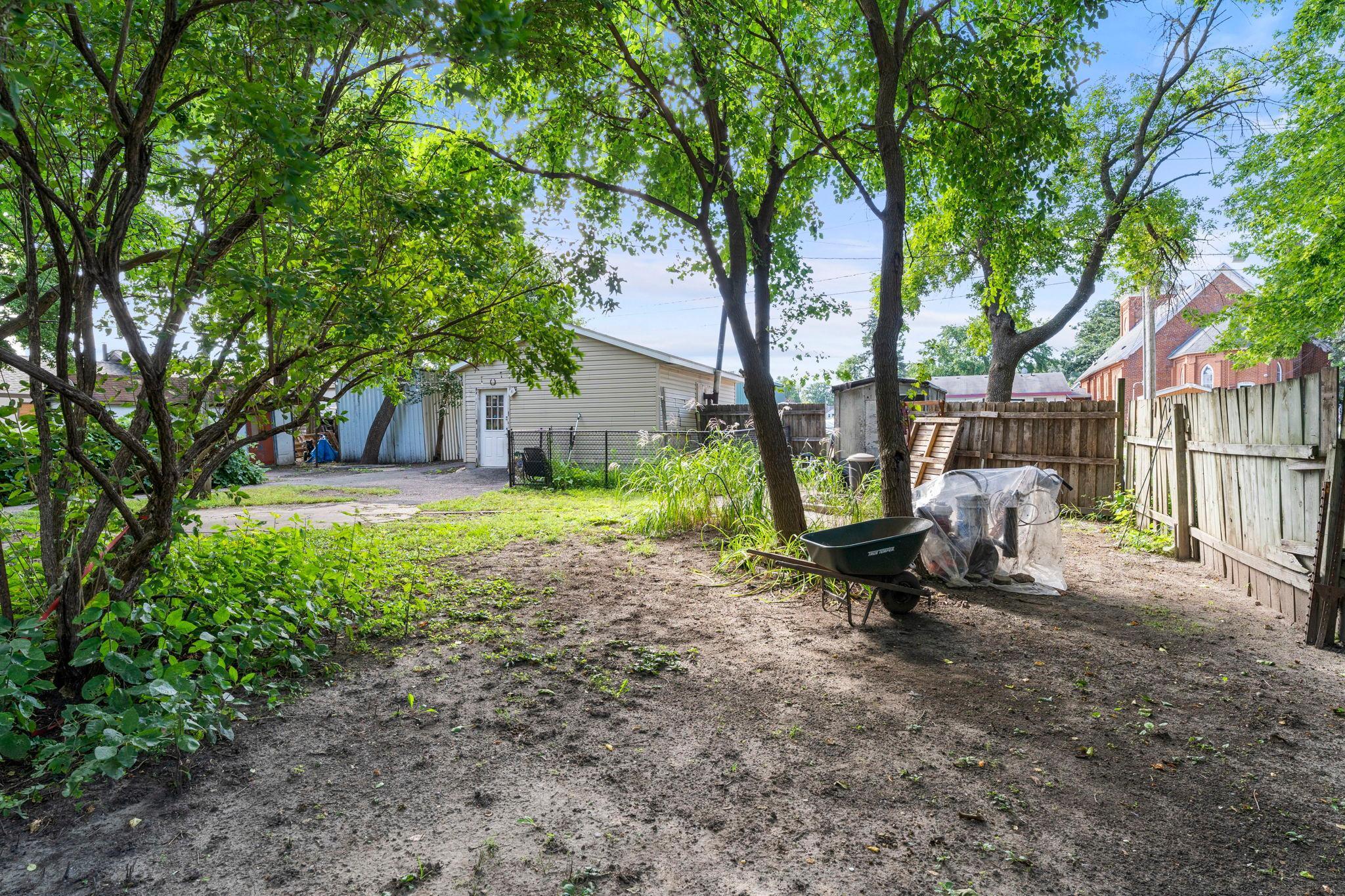 720 Bluff Avenue E Property Photo 75