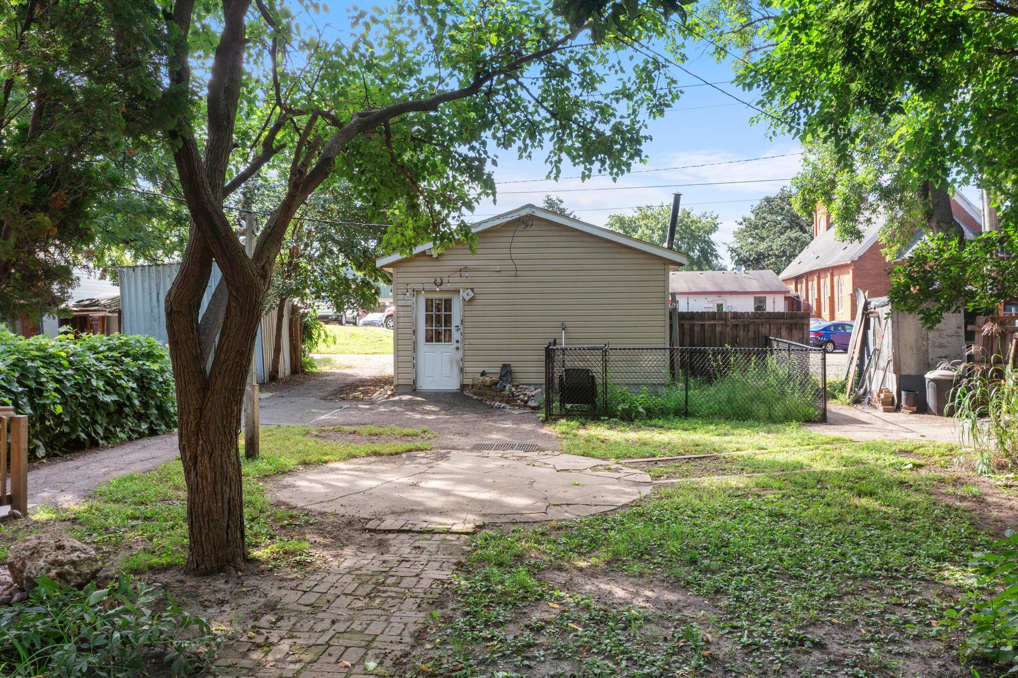 720 Bluff Avenue E Property Photo 77
