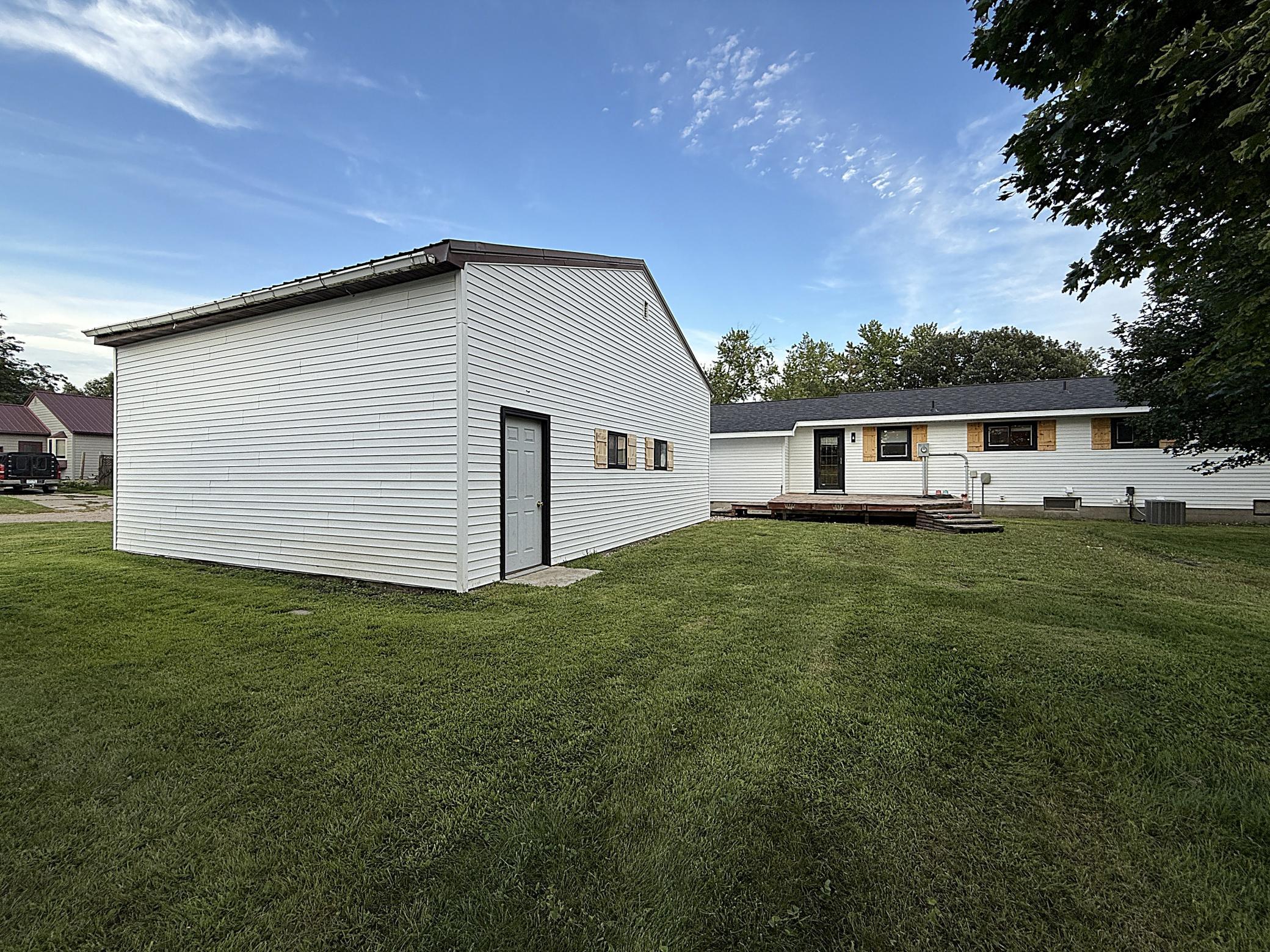 421 9th Avenue Property Photo 5