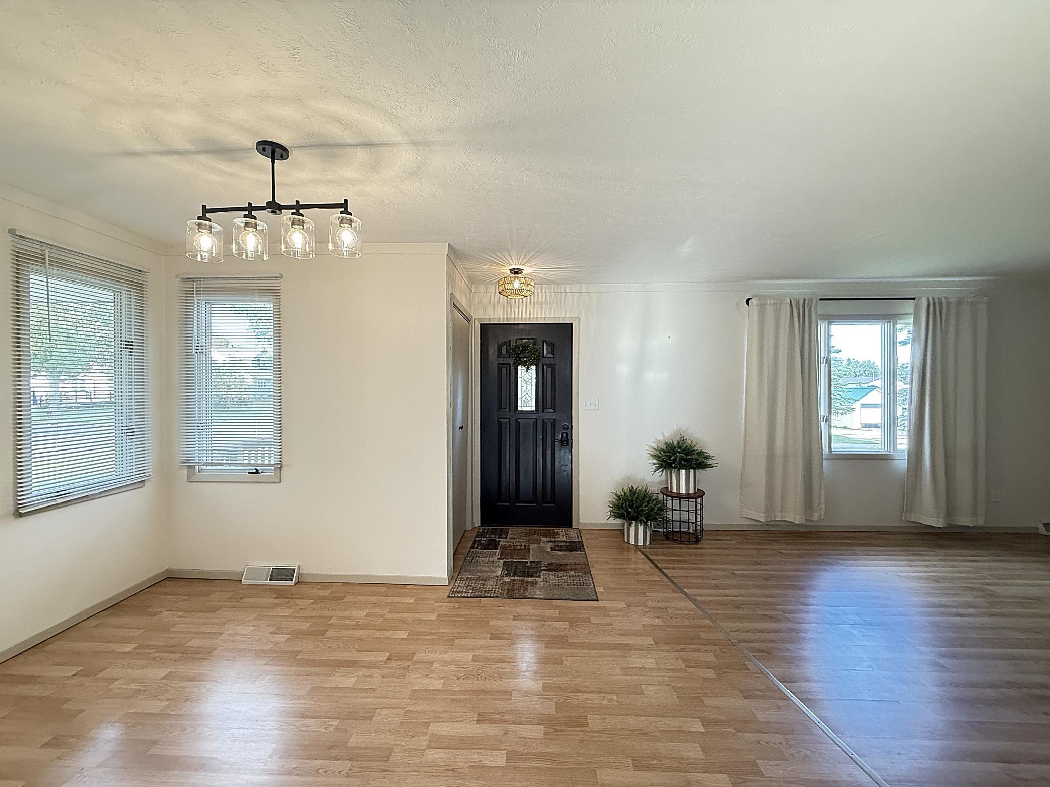 421 9th Avenue Property Photo 10