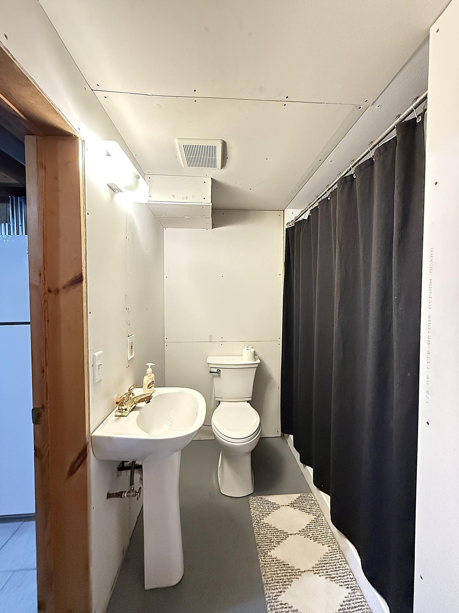 421 9th Avenue Property Photo 42