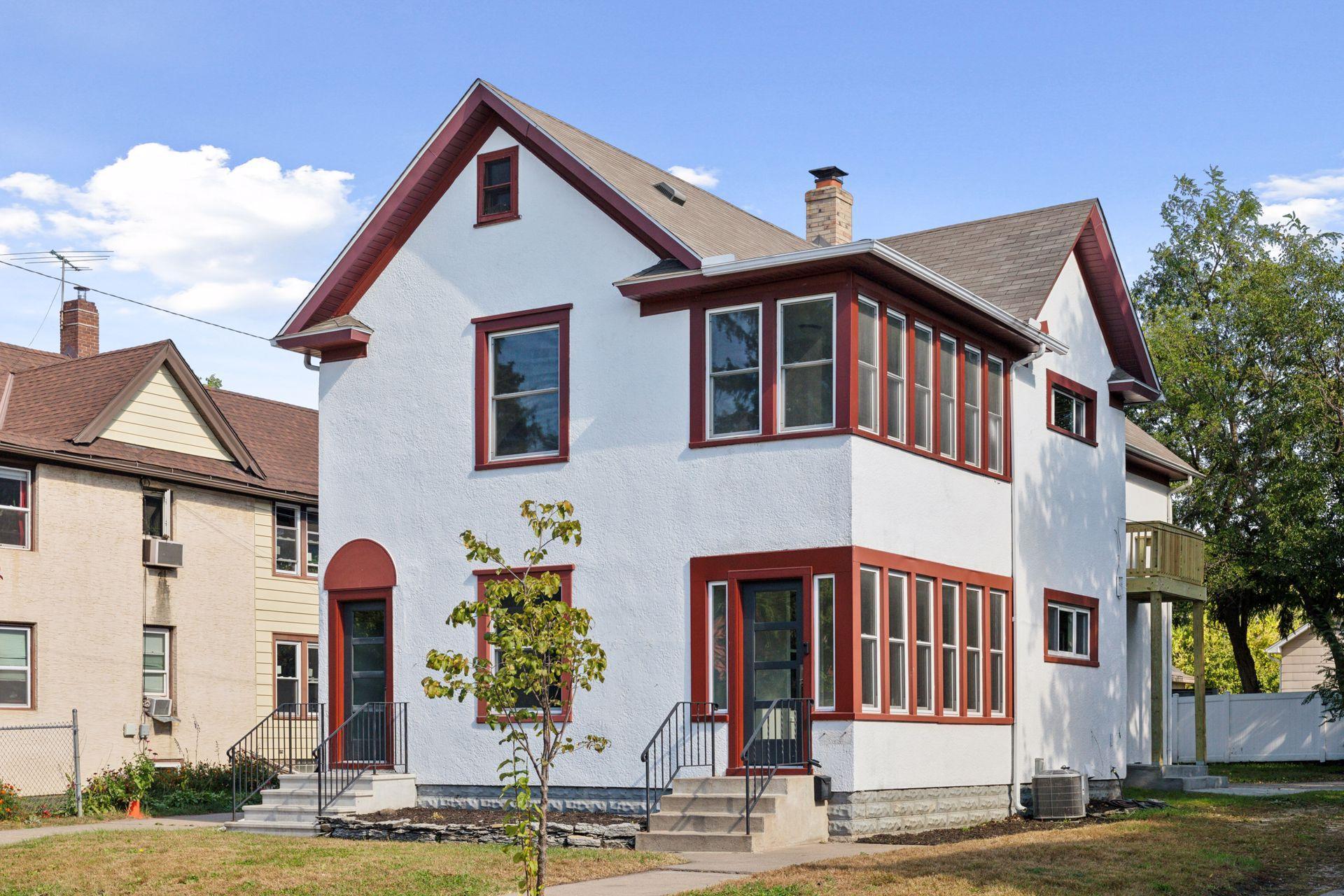 2209 4th Street Property Photo 1