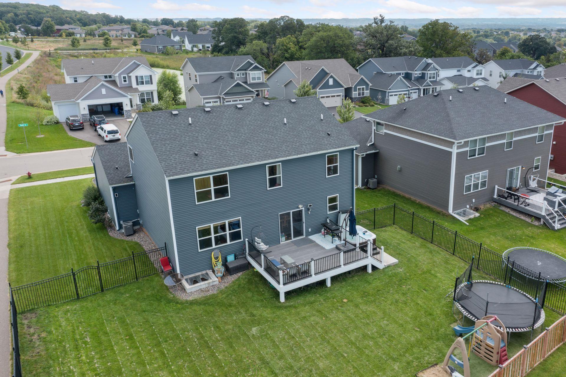 1250 Maple Lane Property Photo 2