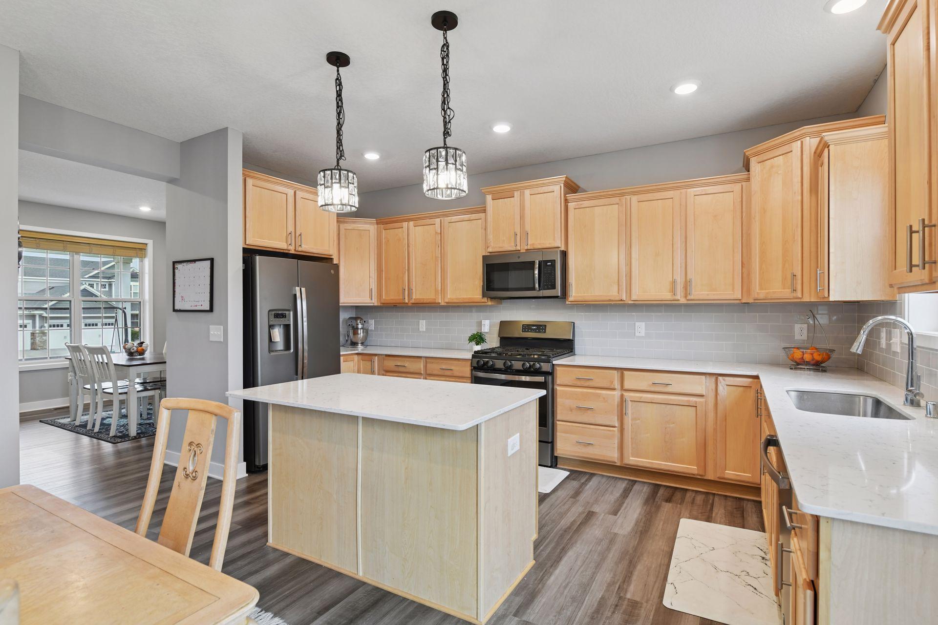 1250 Maple Lane Property Photo 8