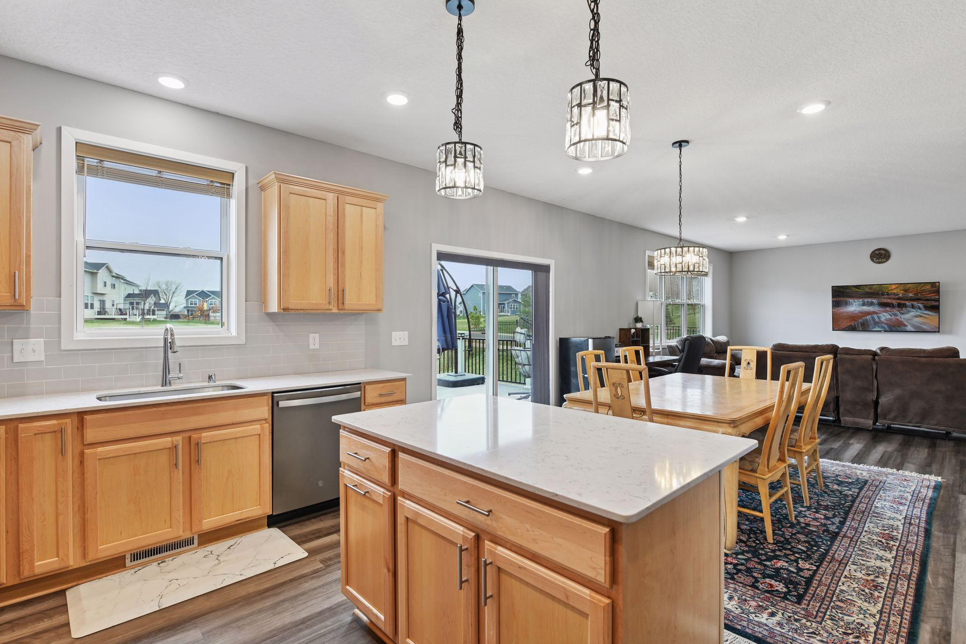 1250 Maple Lane Property Photo 12