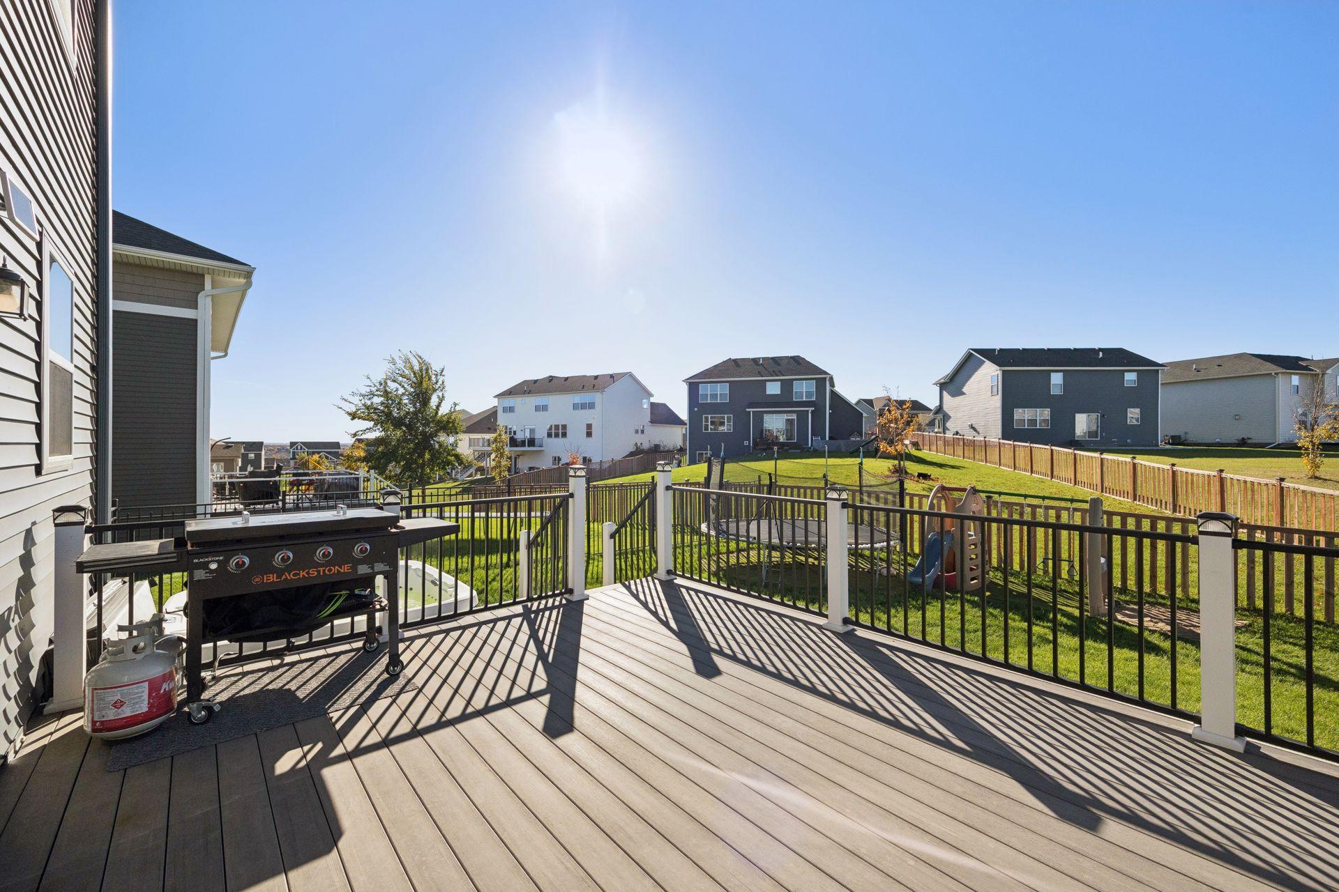 1250 Maple Lane Property Photo 14