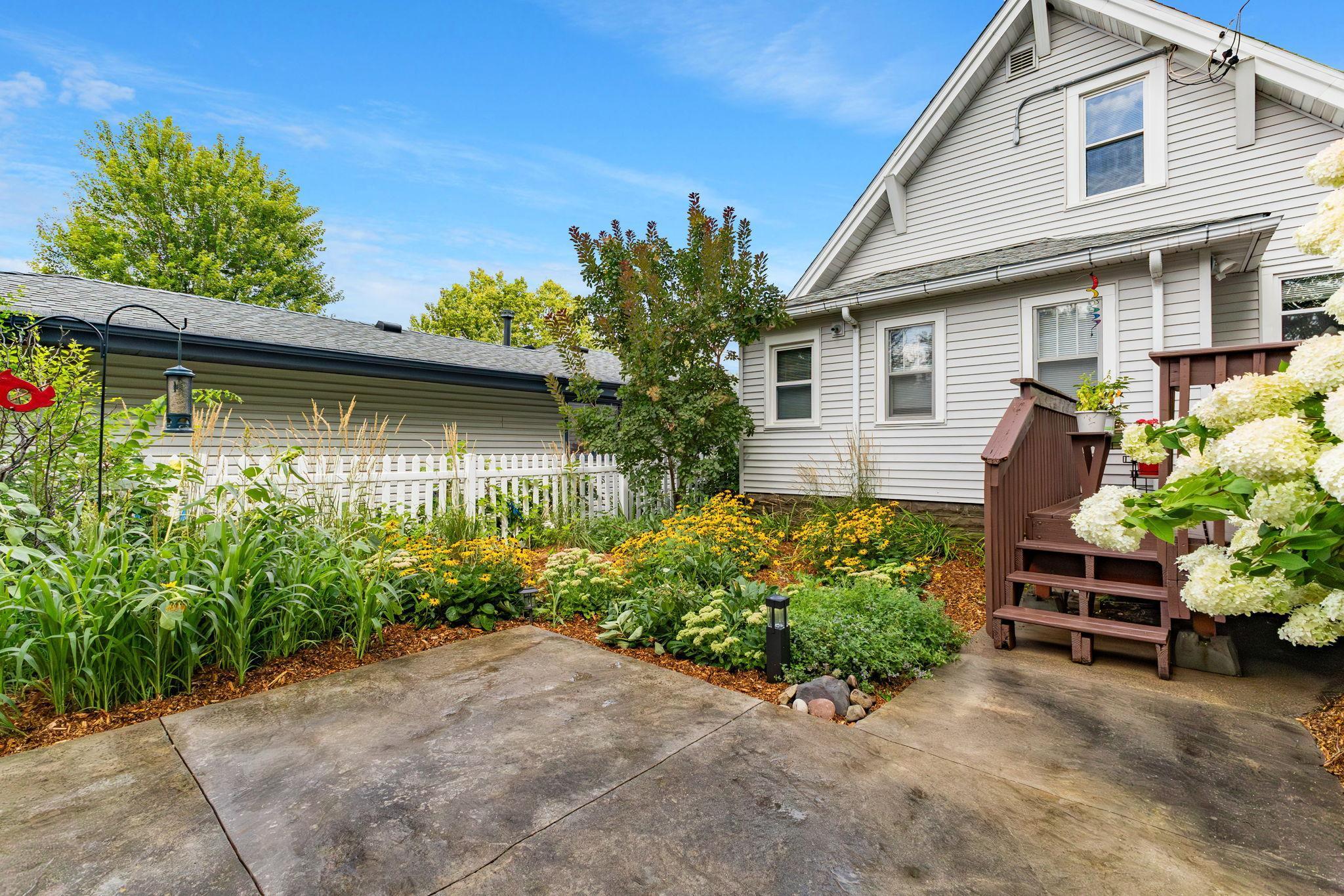 4316 4th Street Property Photo 1