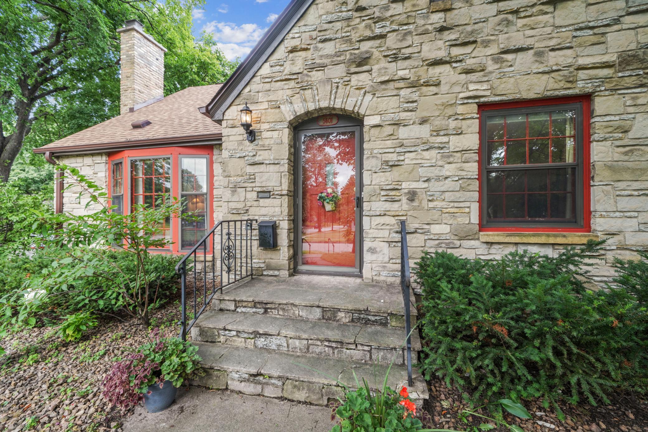 5601 10th Avenue Property Photo 1