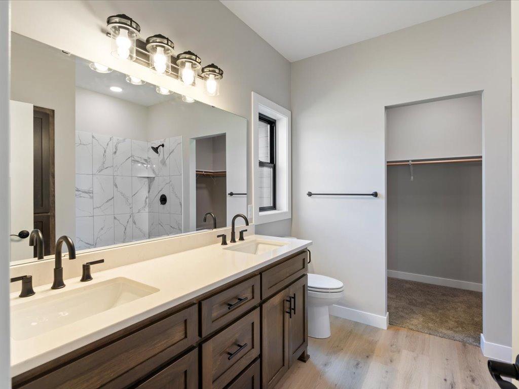 5390 Pine Haven Place Property Photo 14