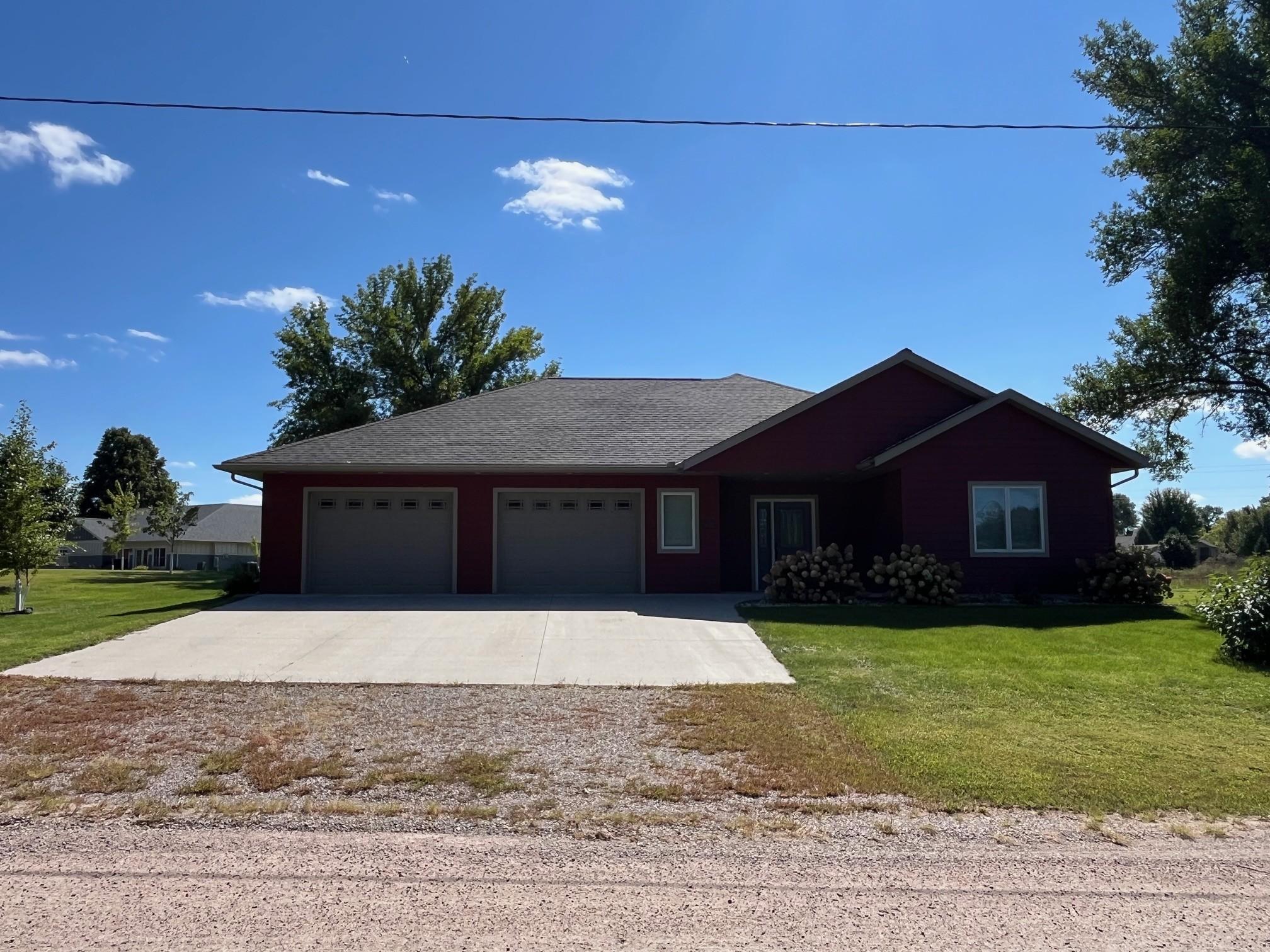 177 Pine Street Property Photo 1