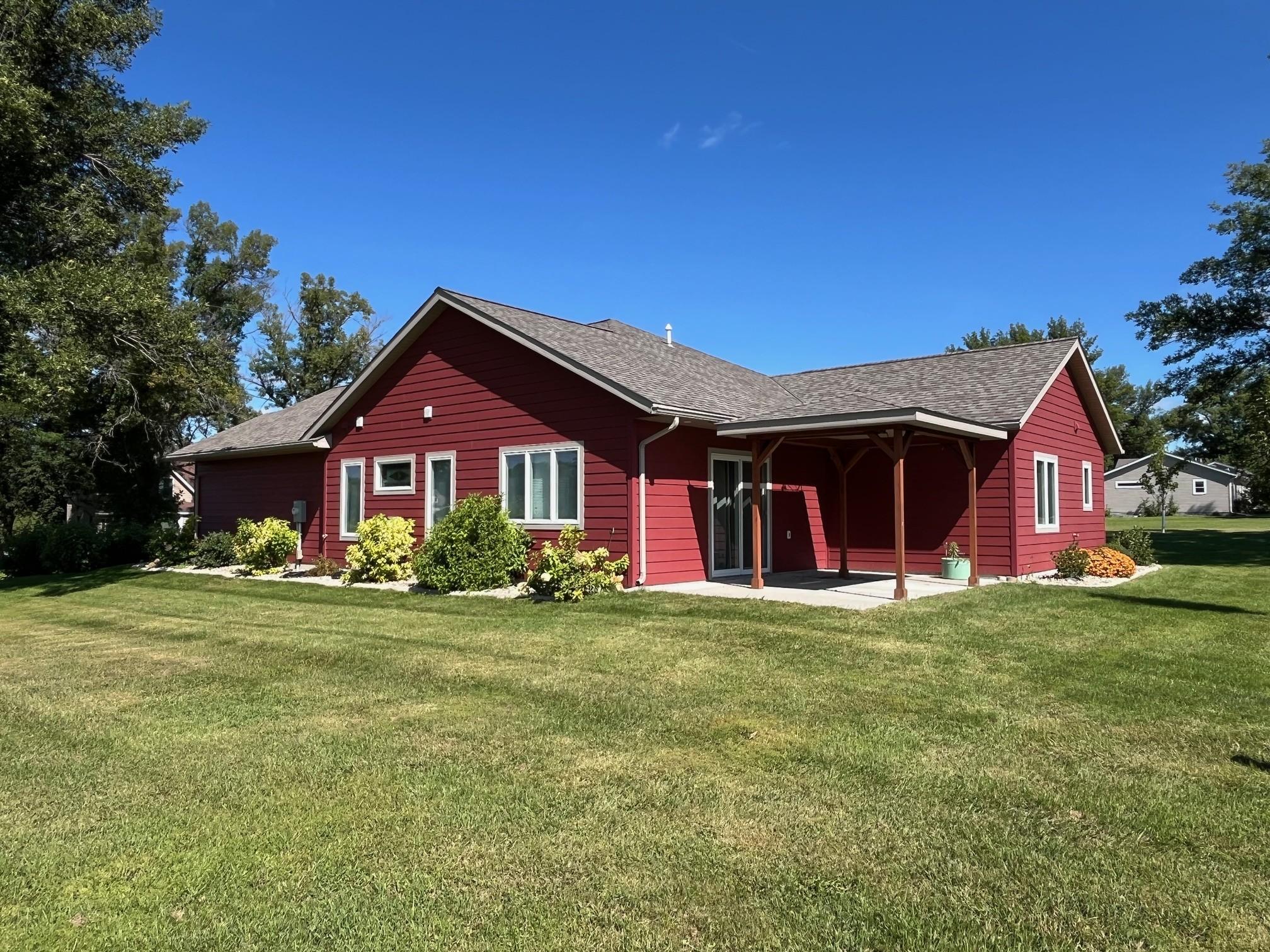 177 Pine Street Property Photo 3