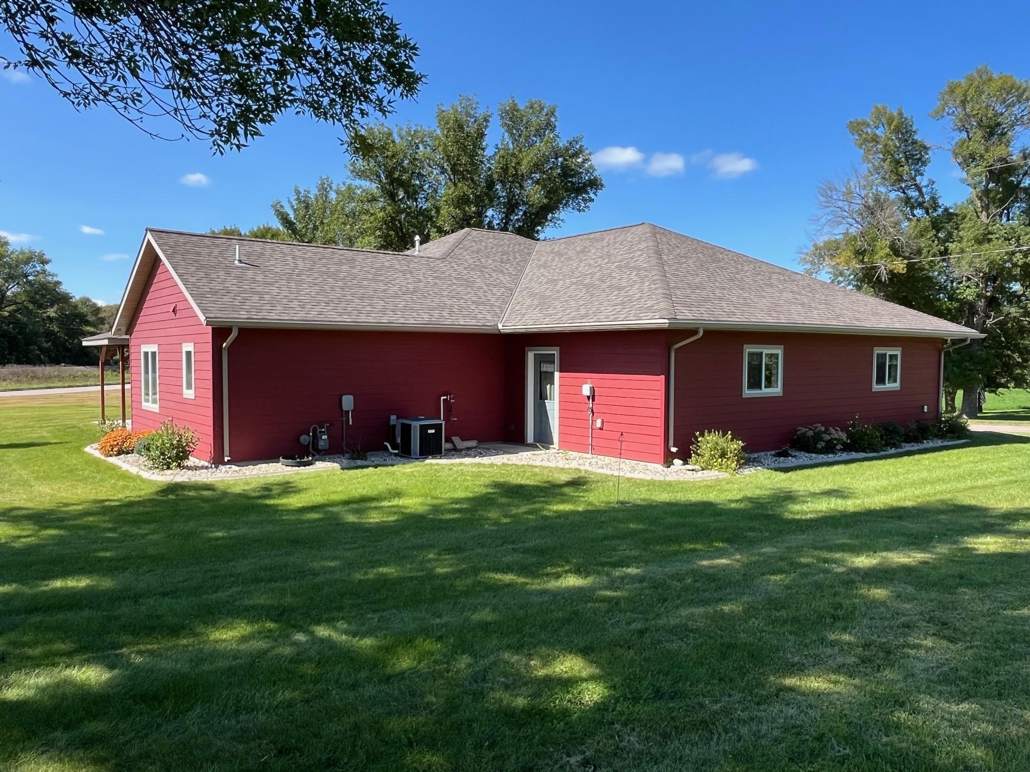 177 Pine Street Property Photo 4