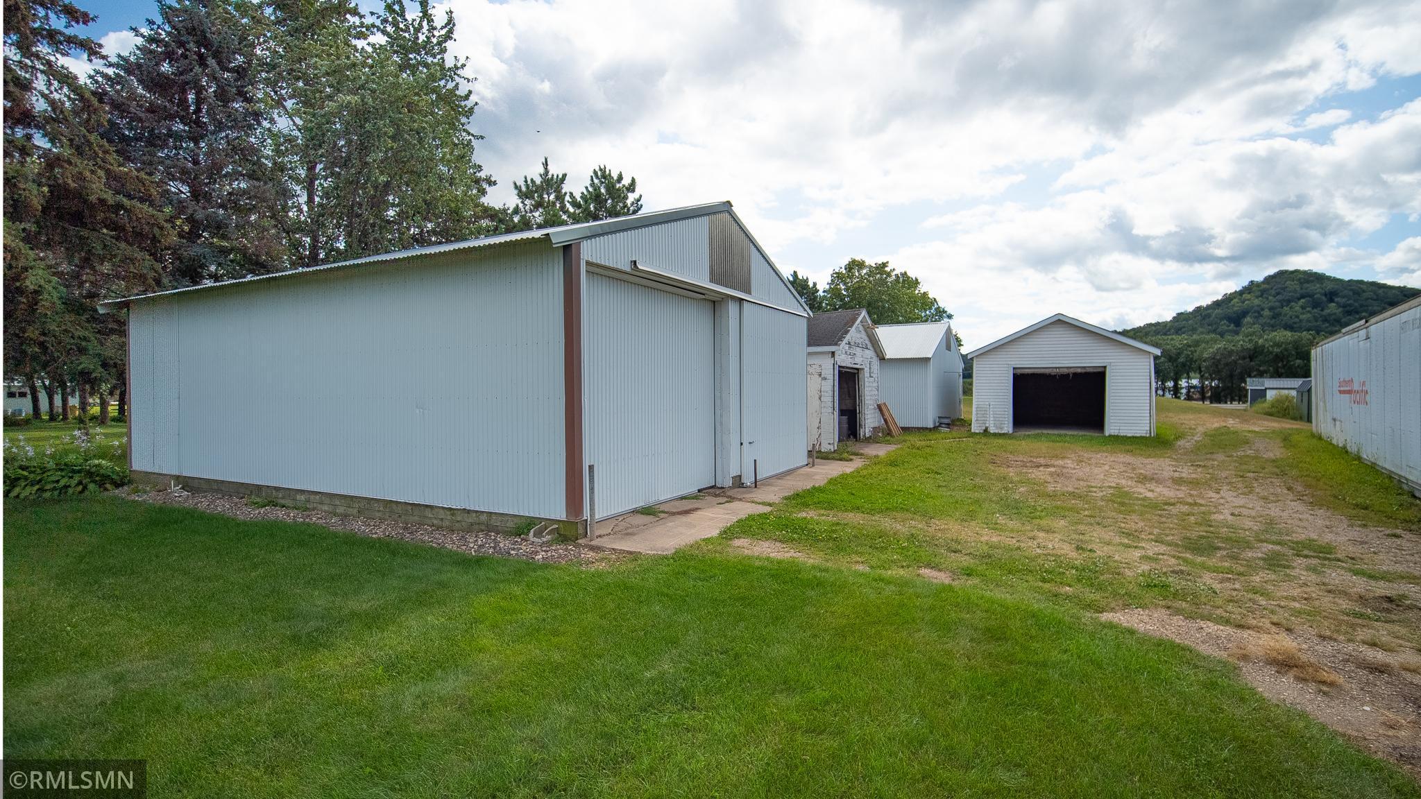 900 Shields Avenue Property Photo 22
