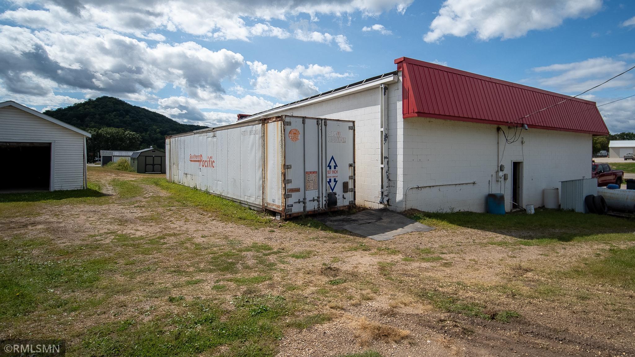 900 Shields Avenue Property Photo 24