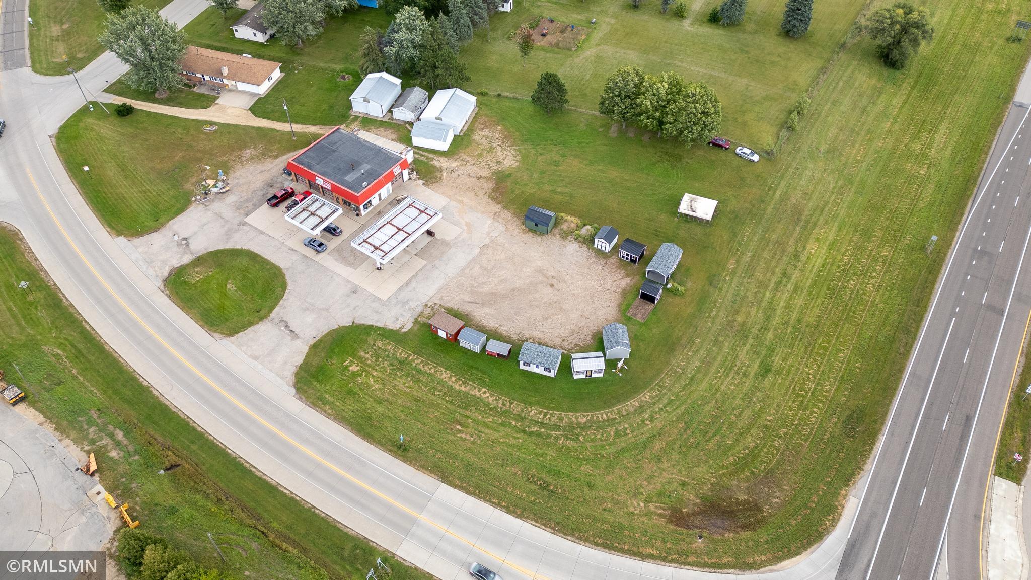 900 Shields Avenue Property Photo 31