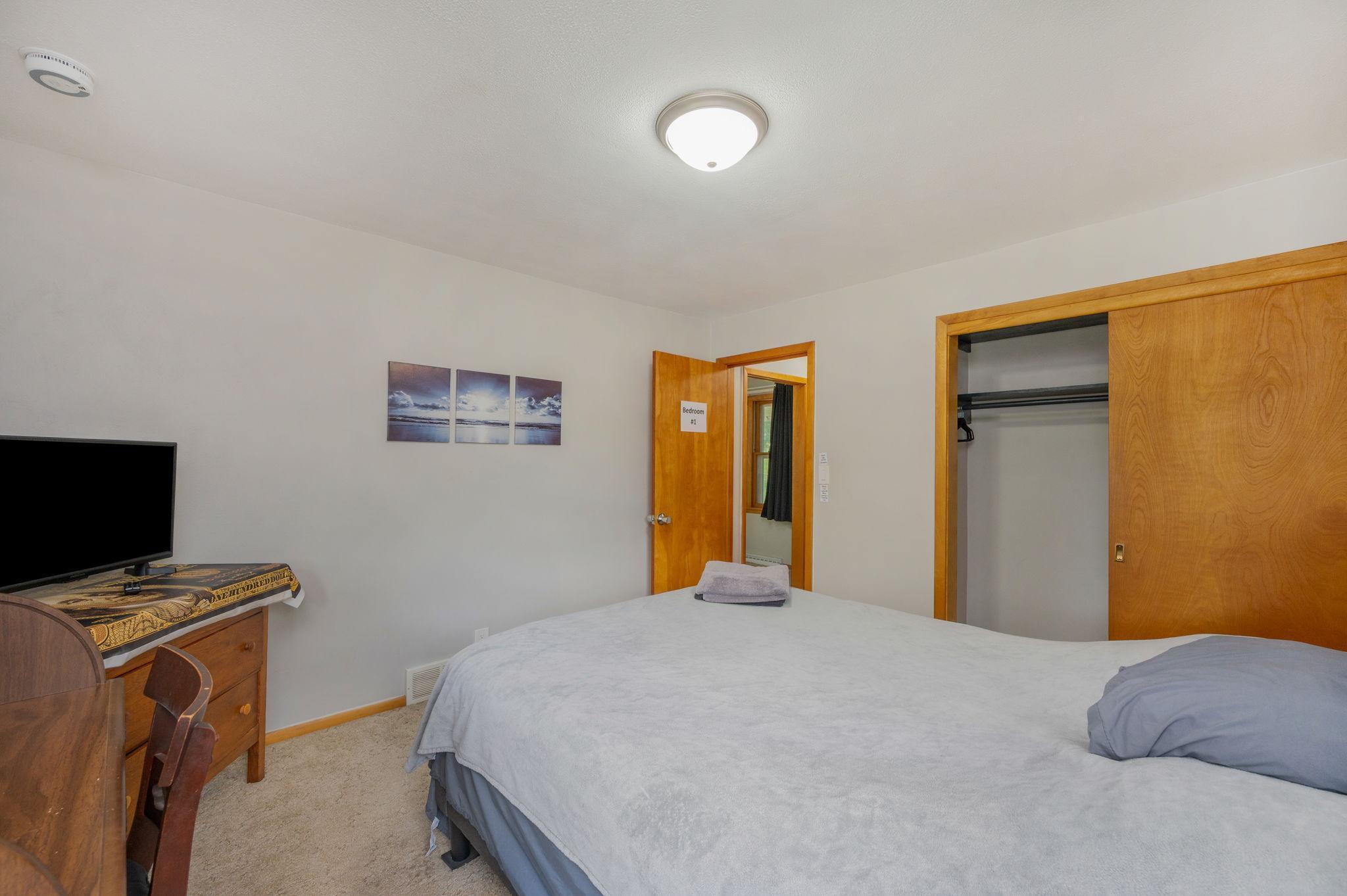 453 17th Street Property Photo 15