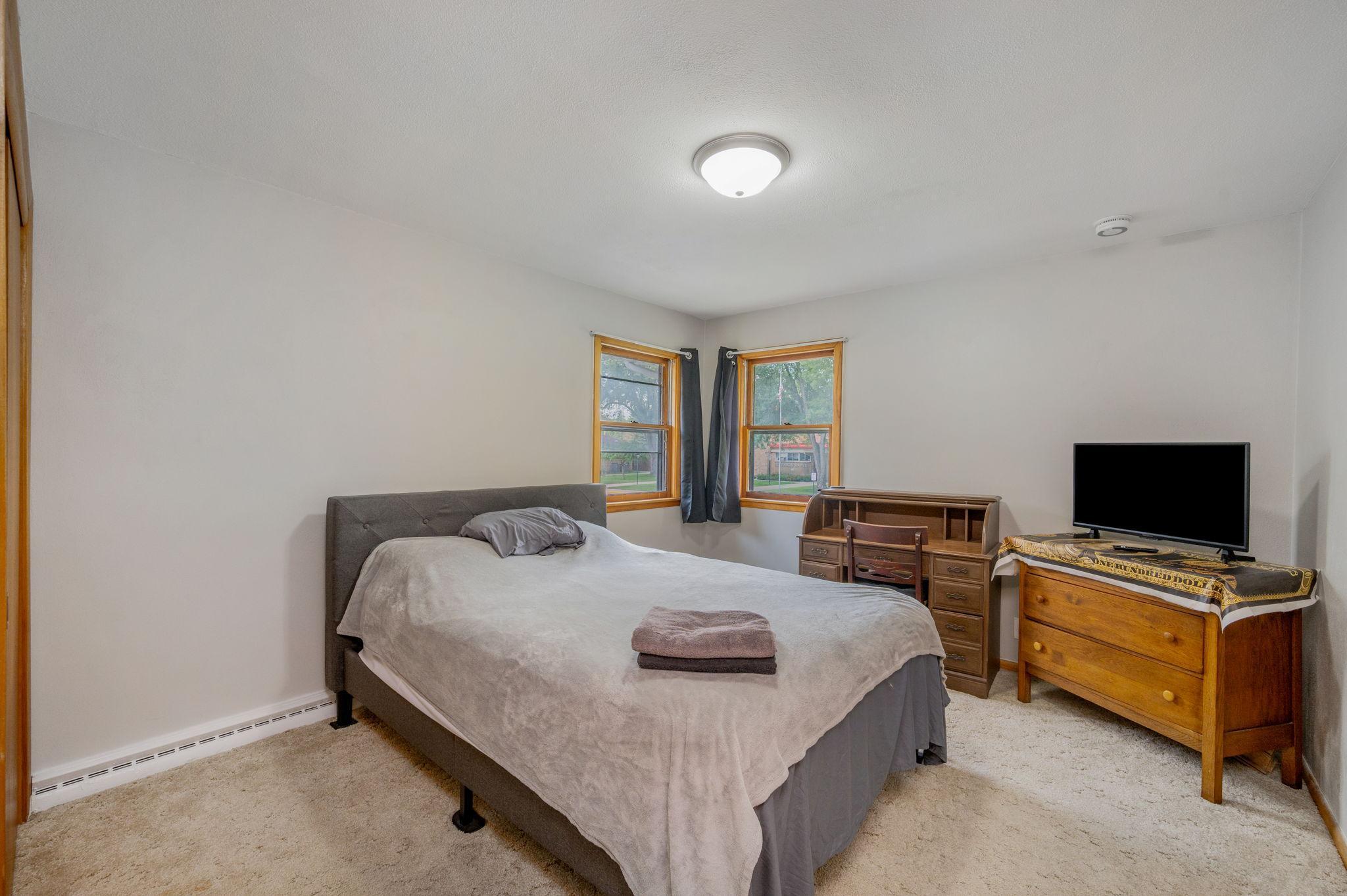 453 17th Street Property Photo 16