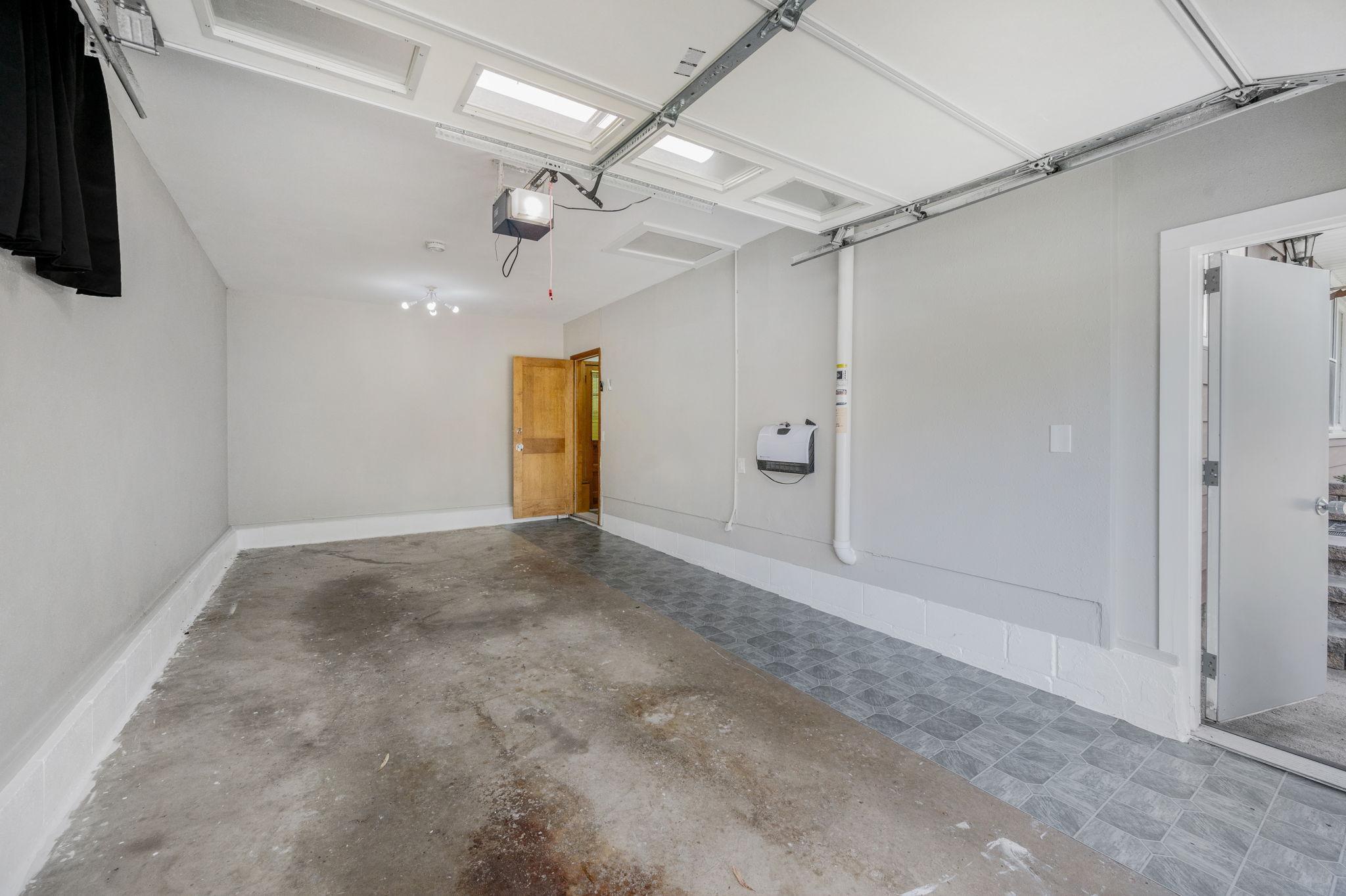 453 17th Street Property Photo 27