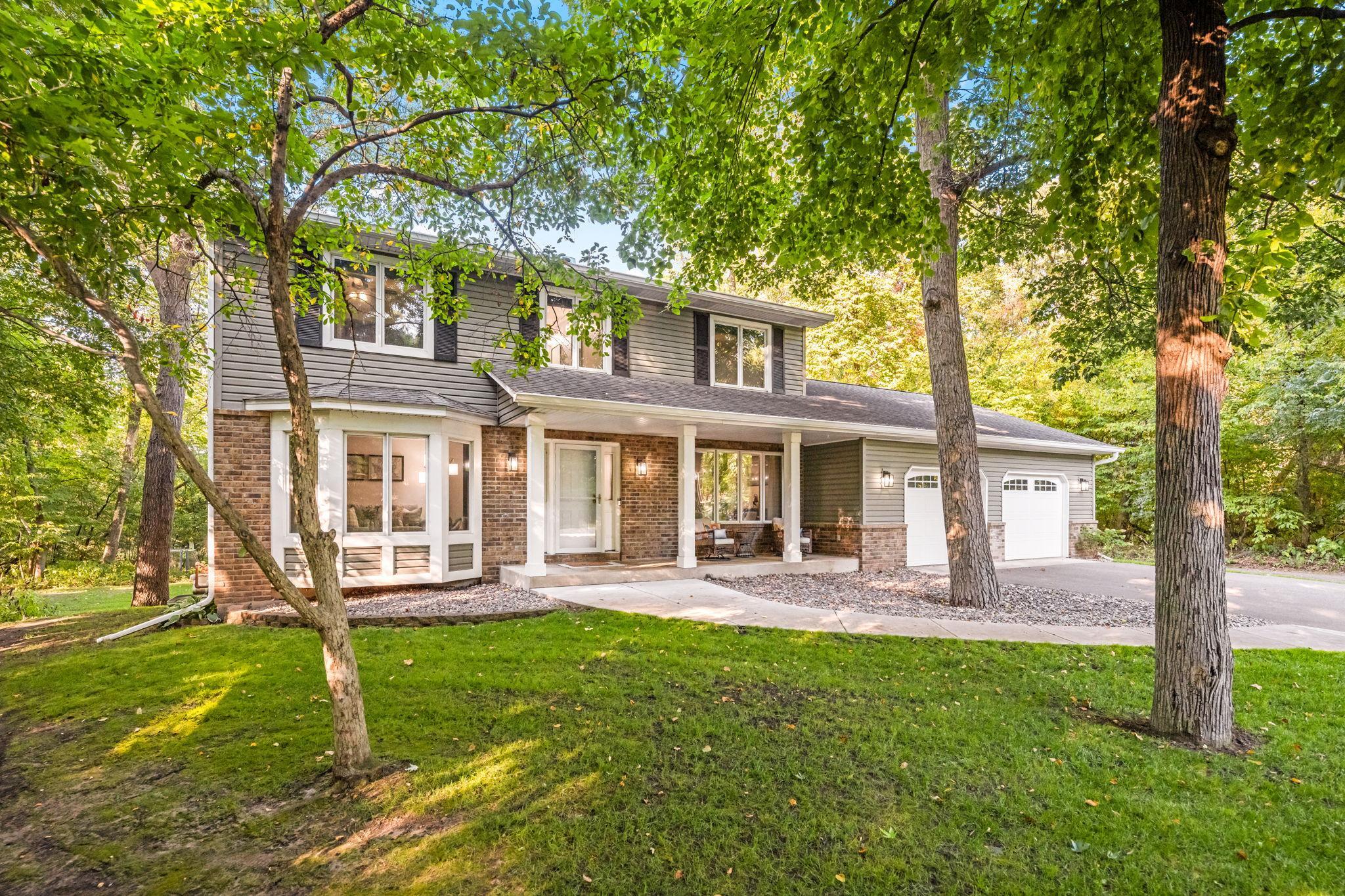 13080 Forestview Circle N Property Photo 3