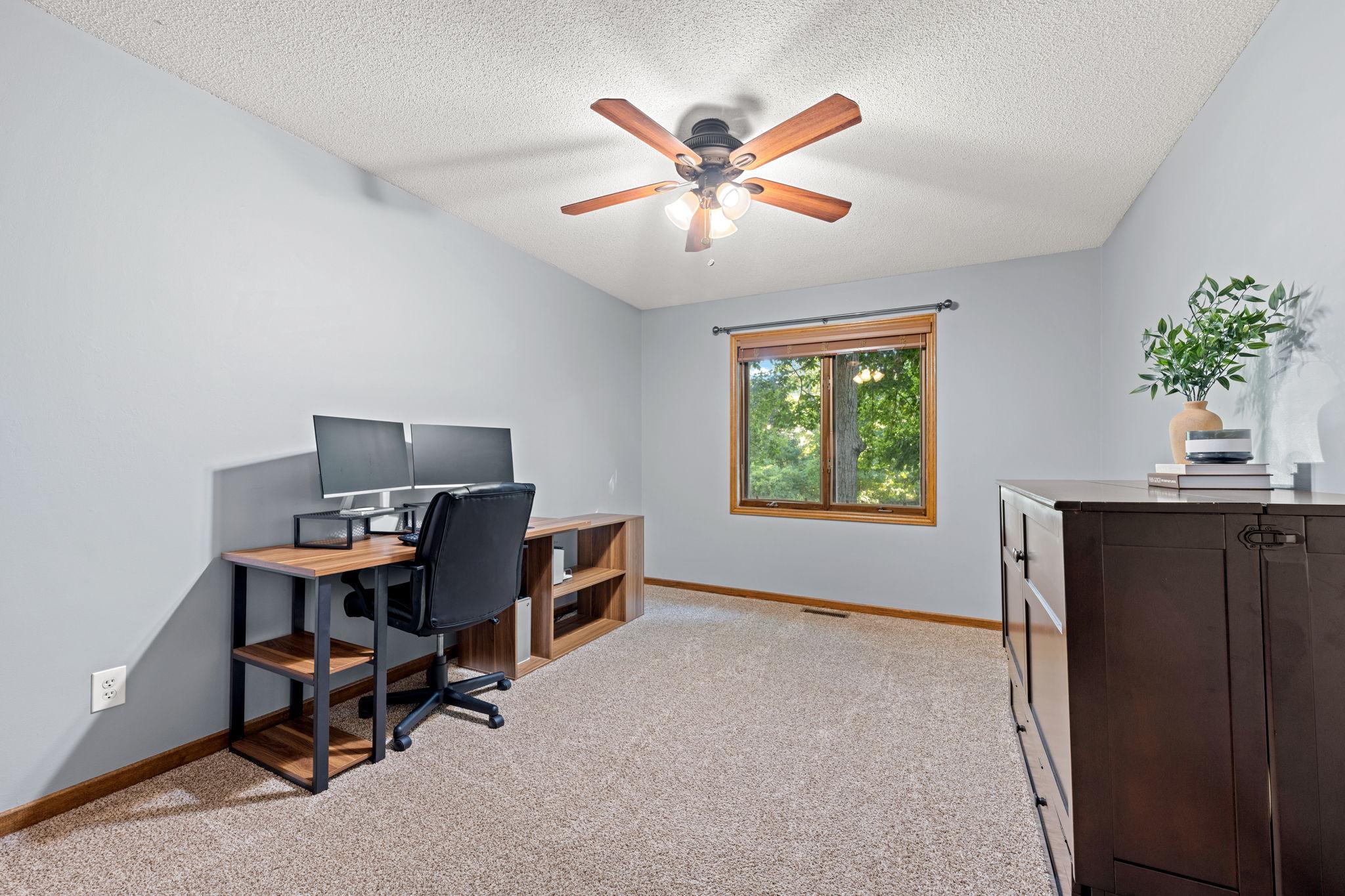 13080 Forestview Circle N Property Photo 21