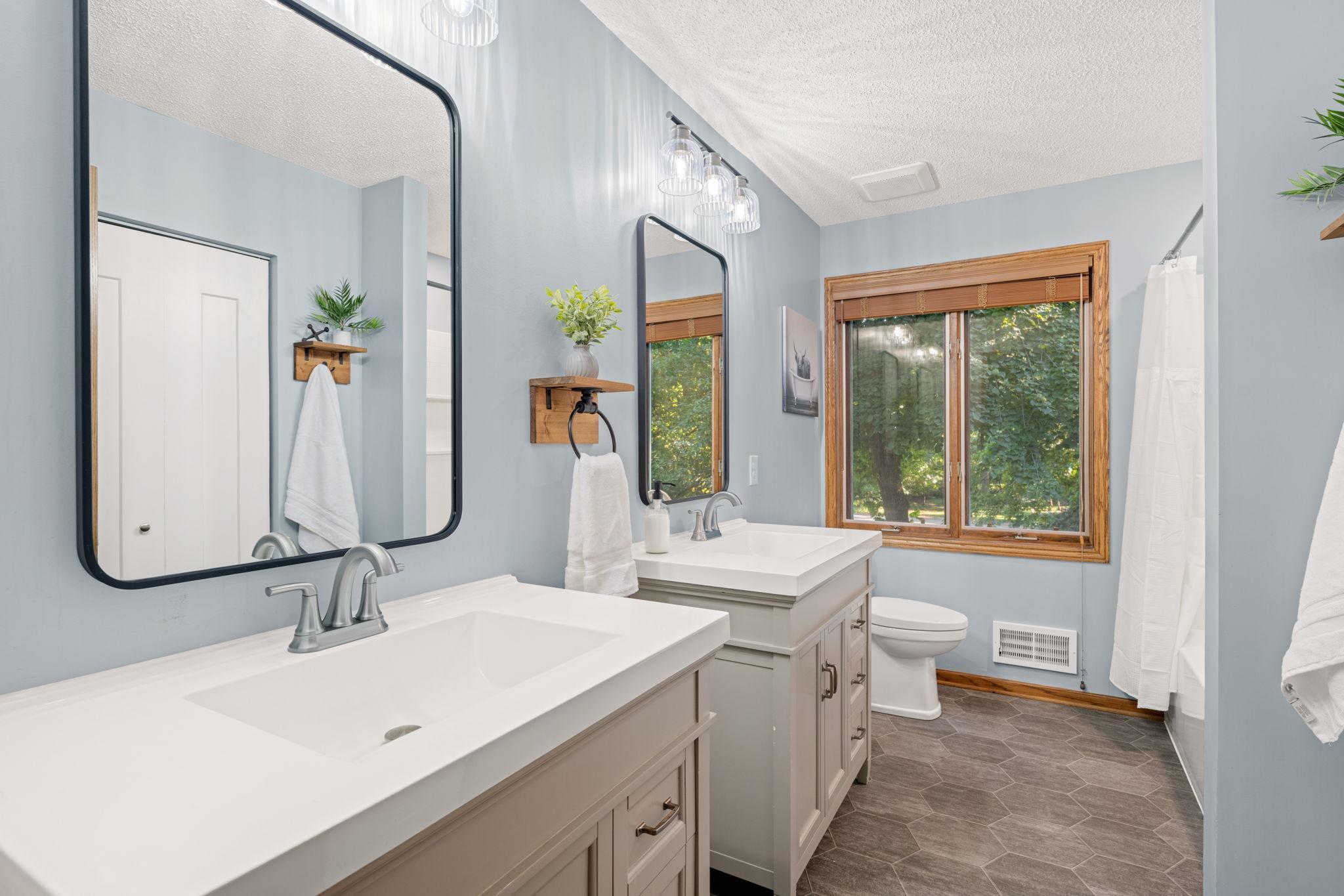 13080 Forestview Circle N Property Photo 22