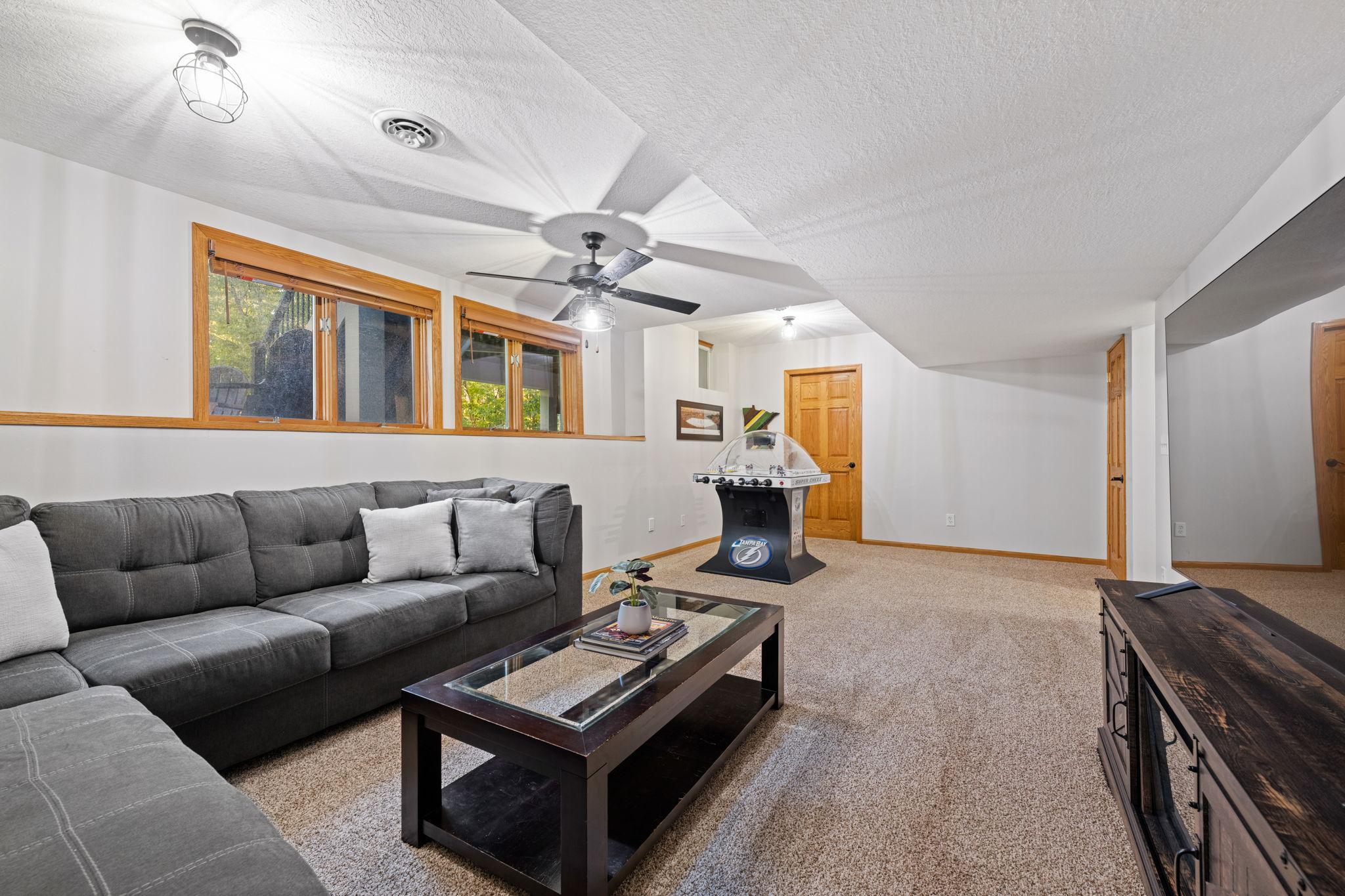 13080 Forestview Circle N Property Photo 26