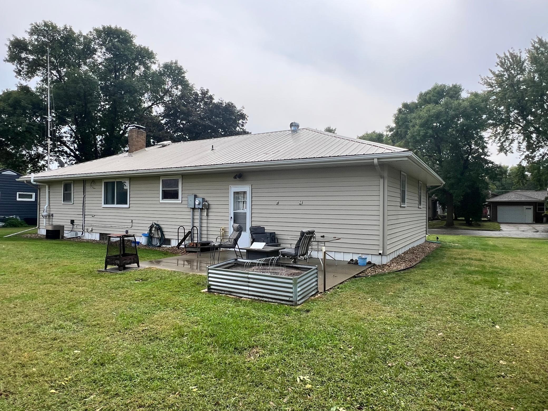 537 E Ronning Avenue Property Photo 7