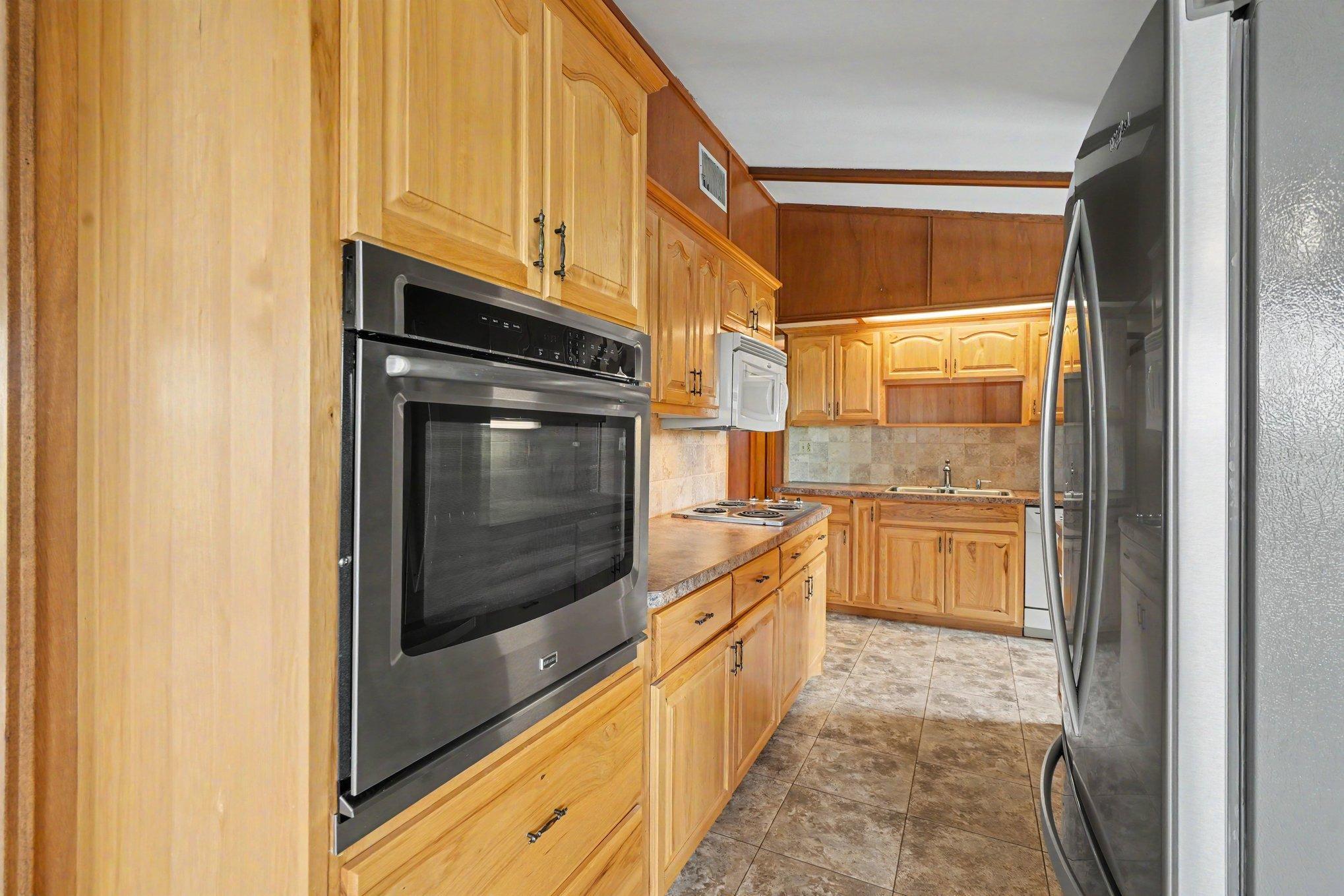 158 County Road E Property Photo 12