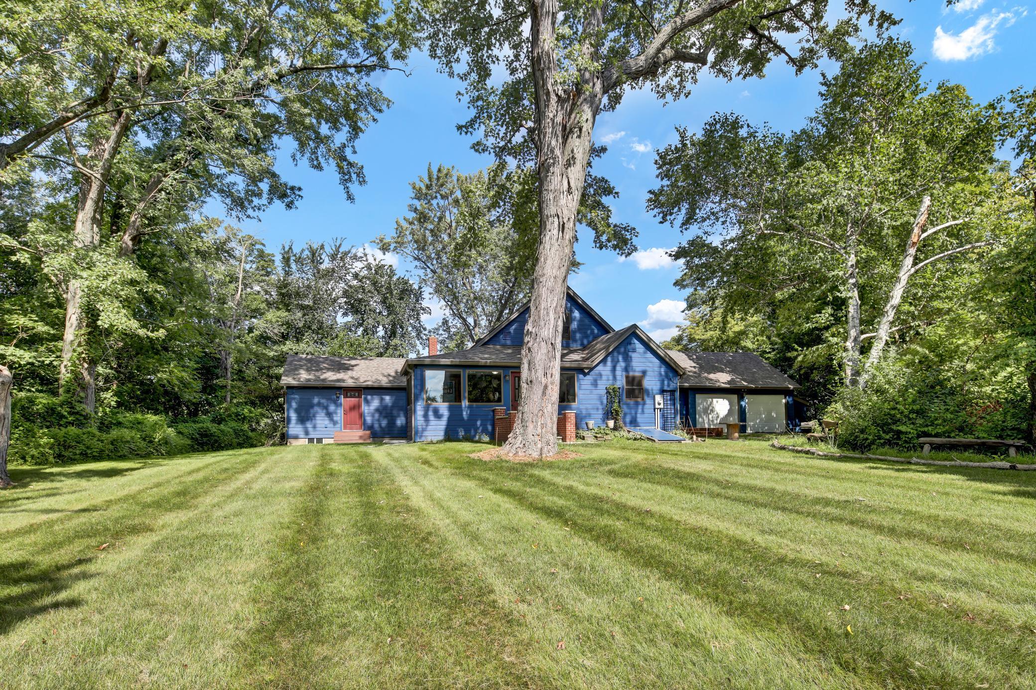 29923 Lakeview Avenue Property Photo 1