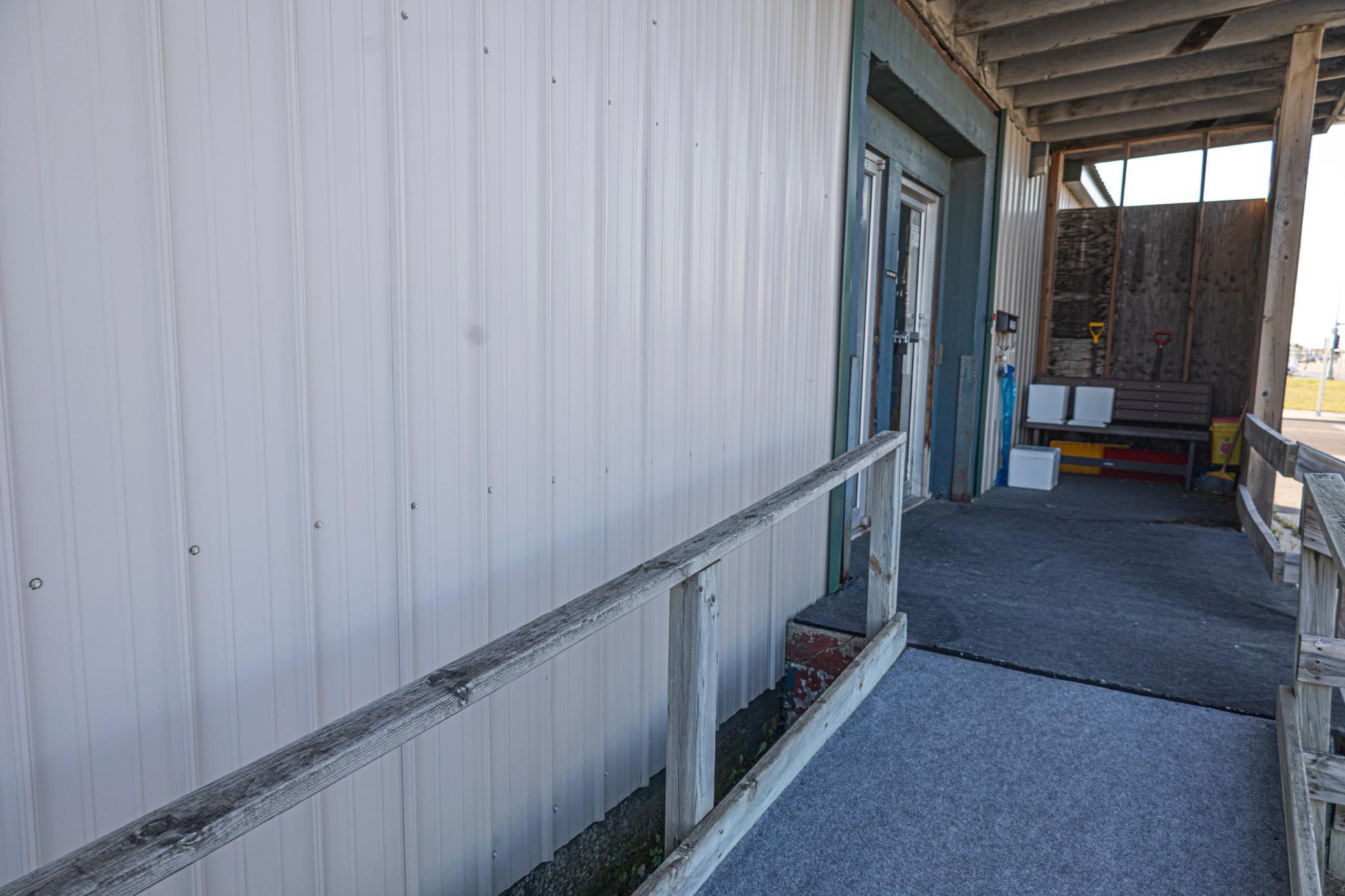 105 Ne Ash Avenue Property Photo 8