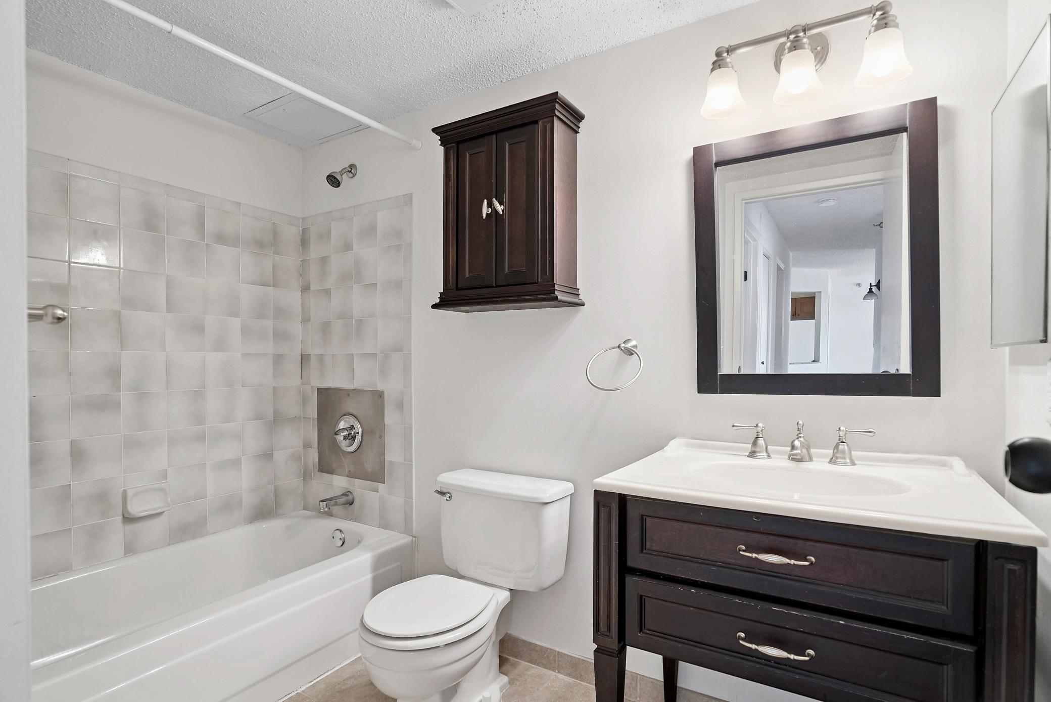 78 10th Street E 2104 Property Photo 13