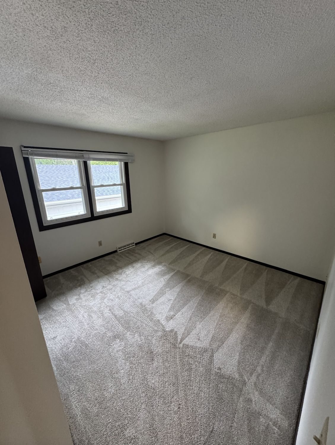 571 County Road B E Property Photo 8