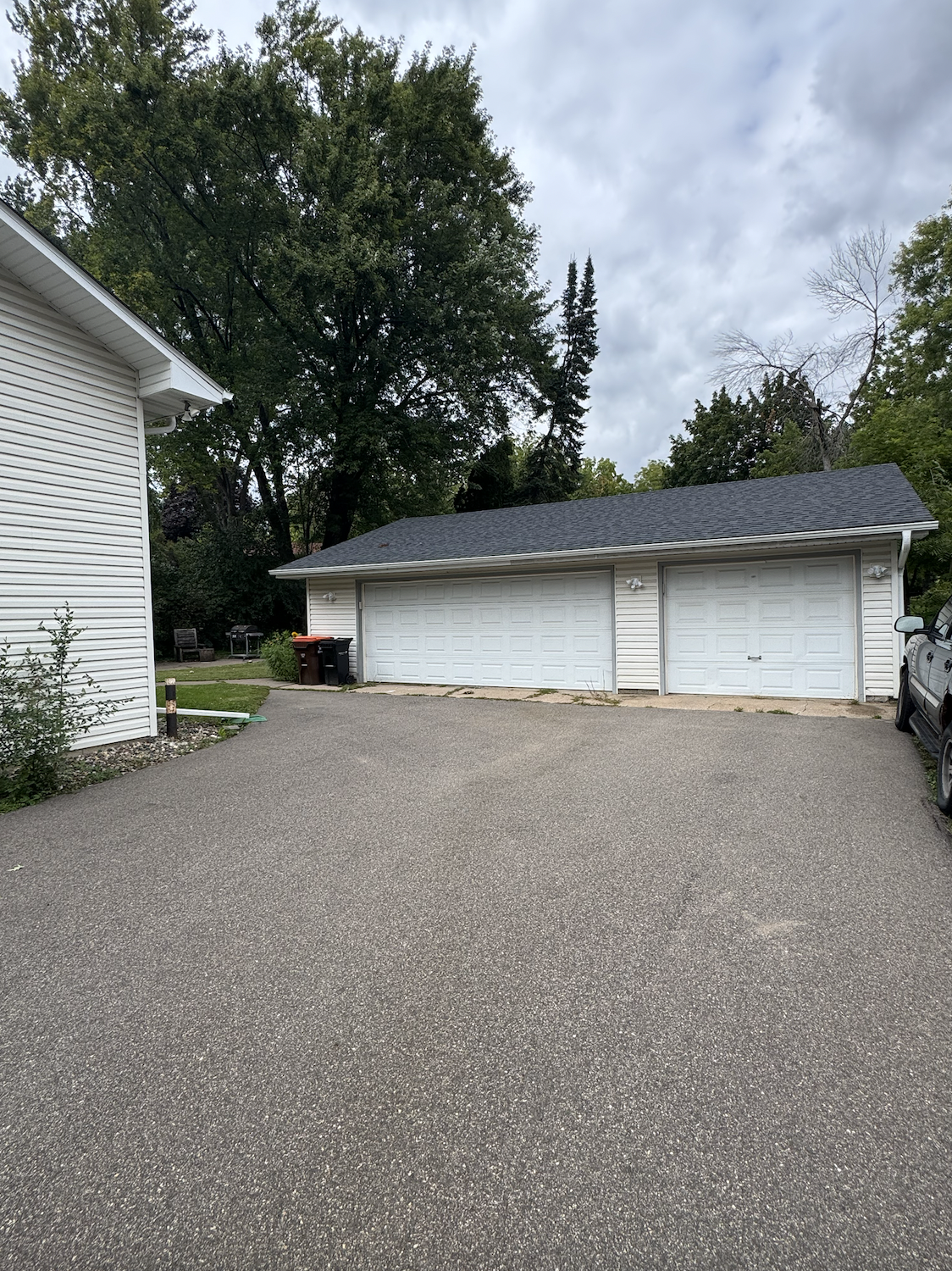 571 County Road B E Property Photo 10