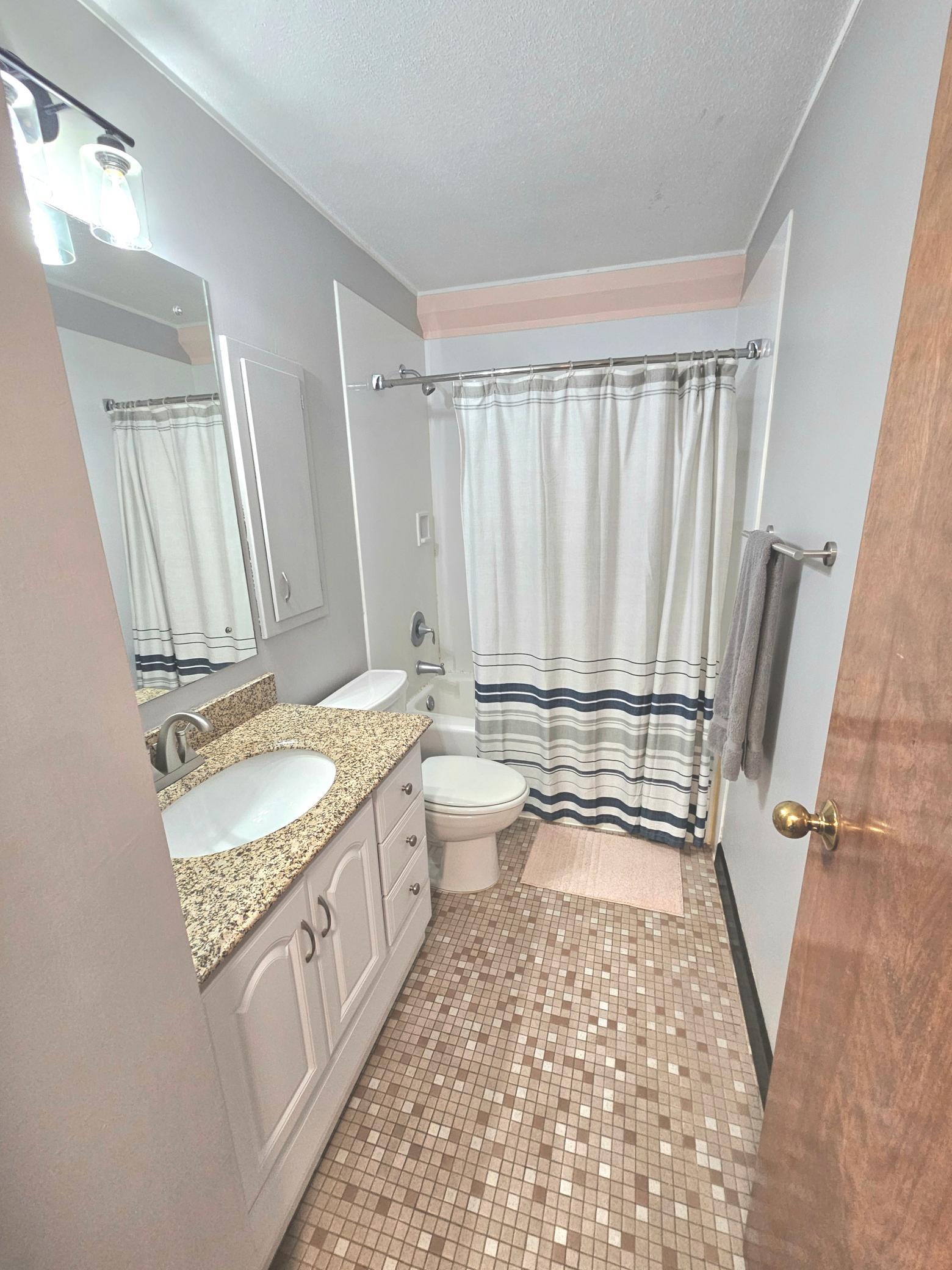 1920 S 1st Street 1207 Property Photo 16