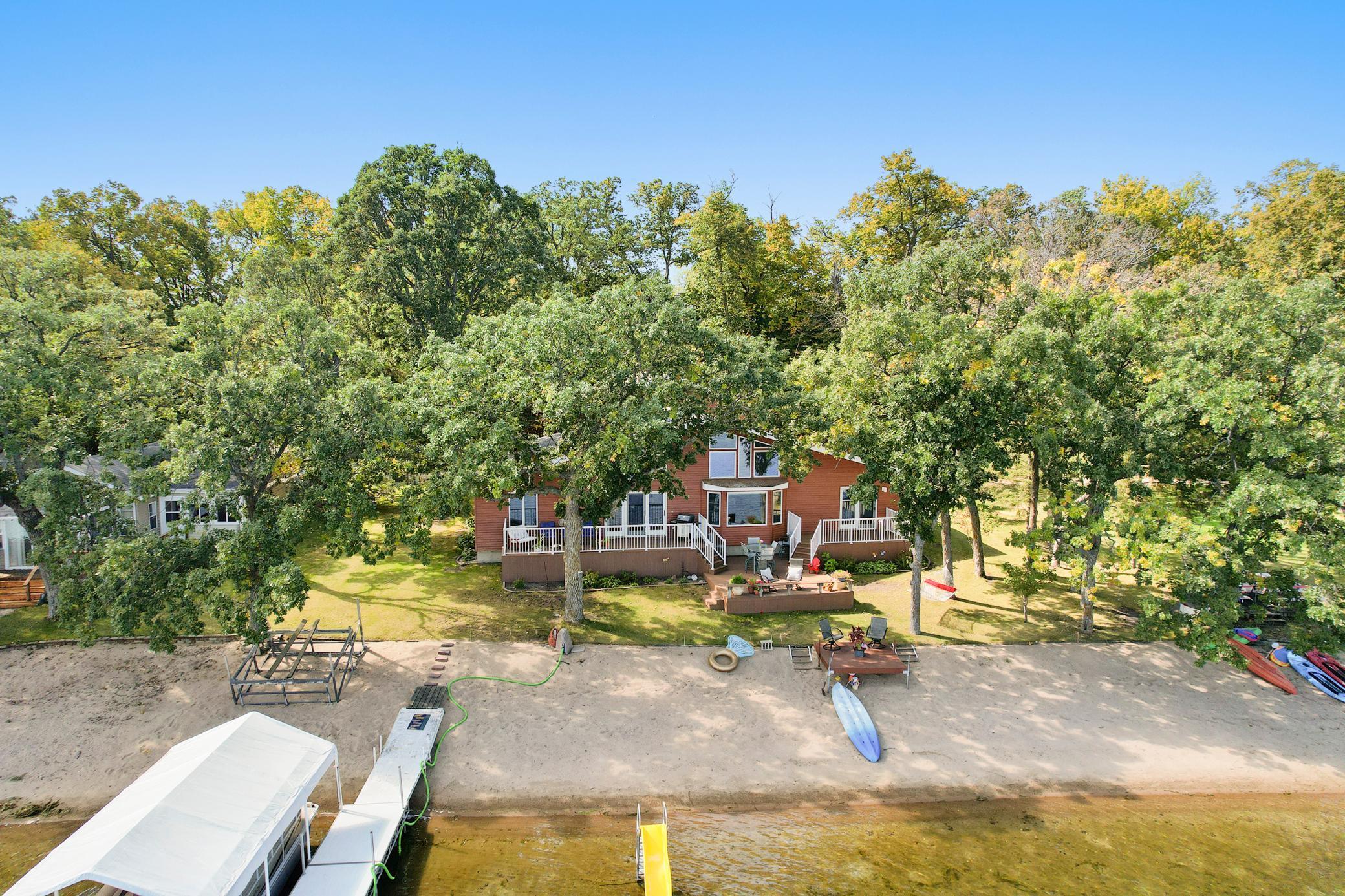 23093 Roosevelt Beach Lane Property Photo 1