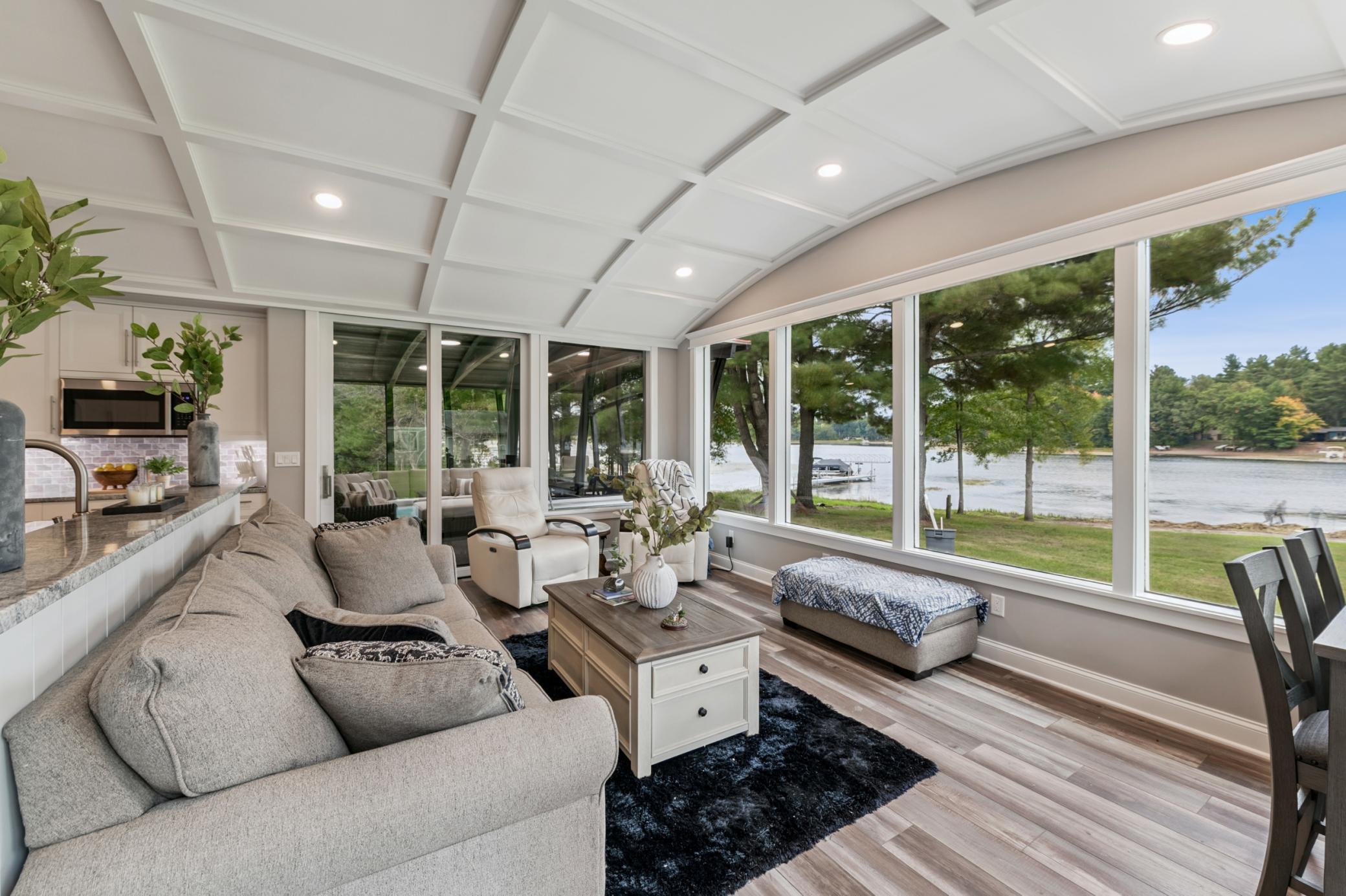 7277 North Shore Drive Property Photo 9