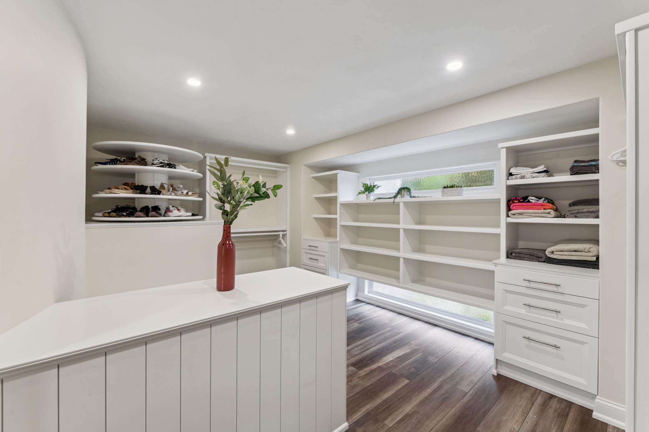 7277 North Shore Drive Property Photo 15