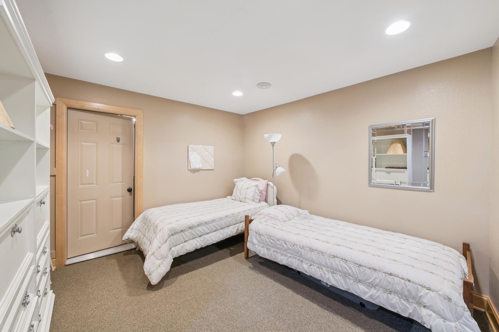 9625 Buskey Bay Drive Property Photo 26