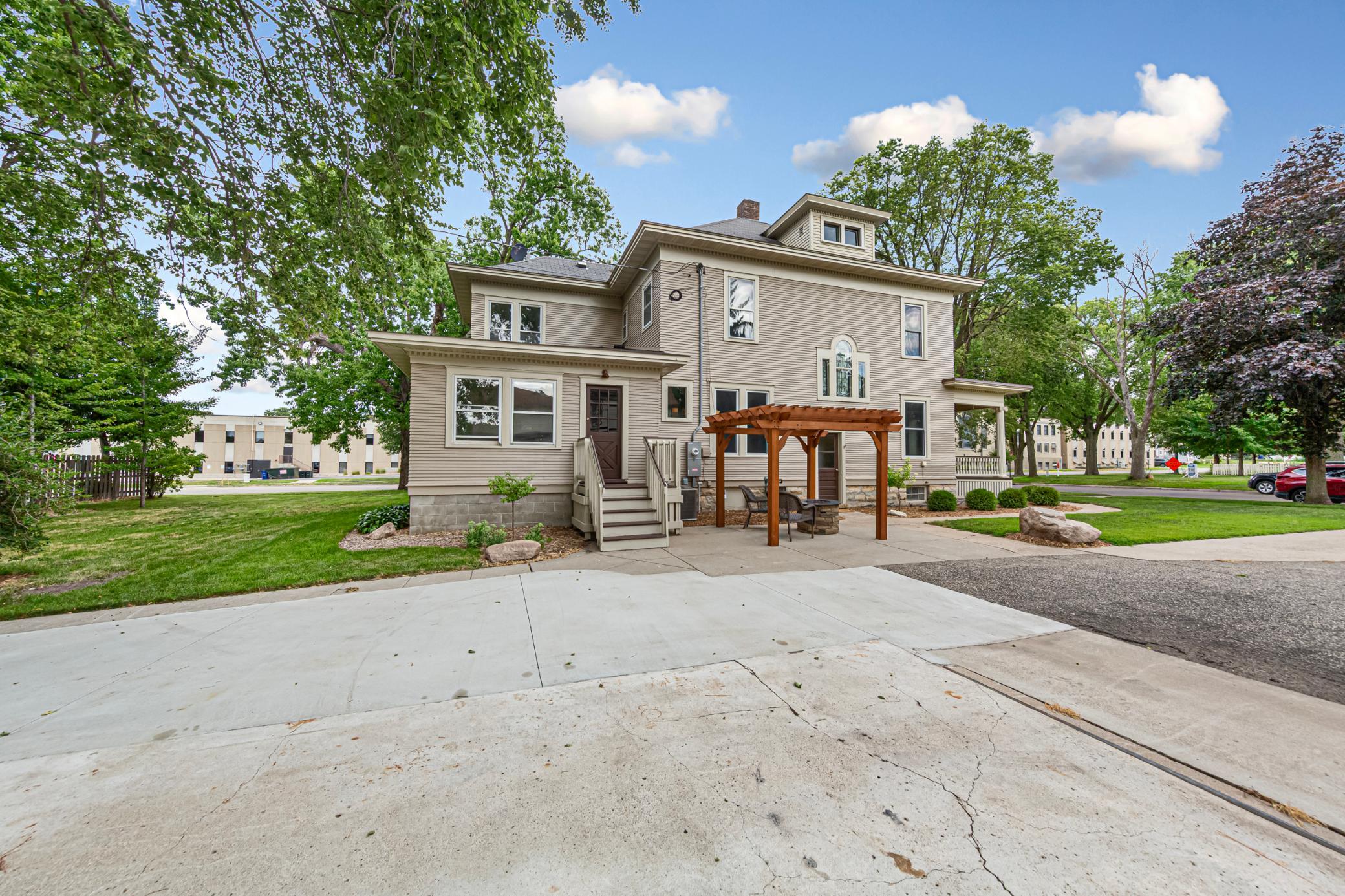 404 3rd Street Nw Property Photo 12