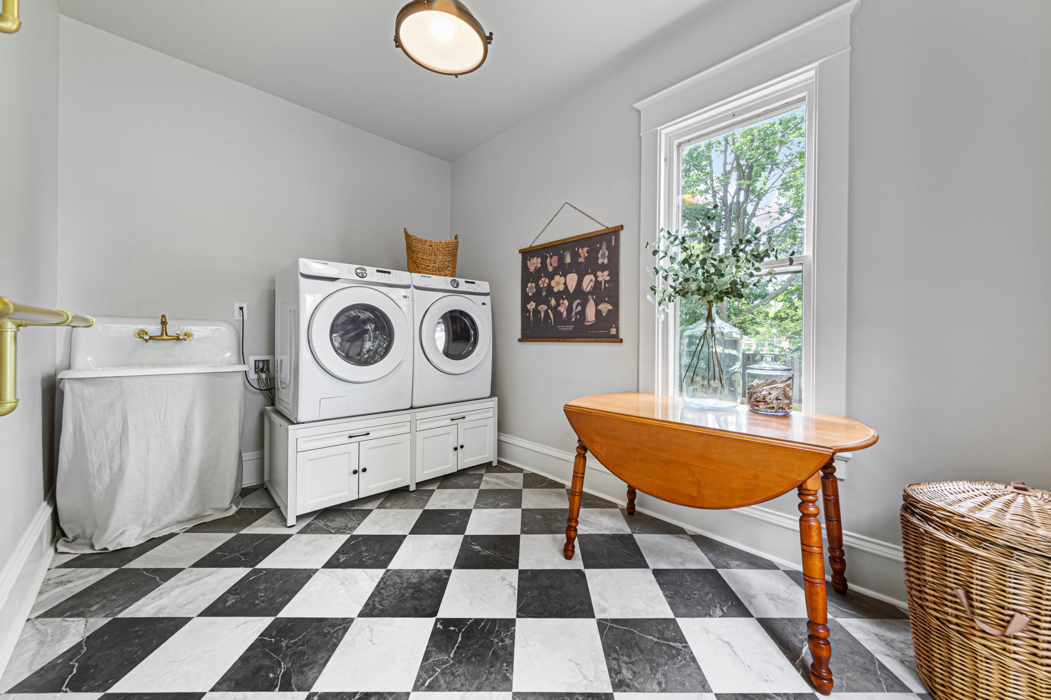 404 3rd Street Nw Property Photo 41