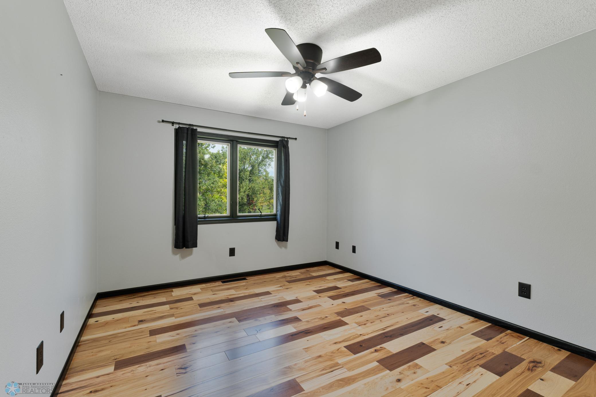 635 20th Street Ne Property Photo 33