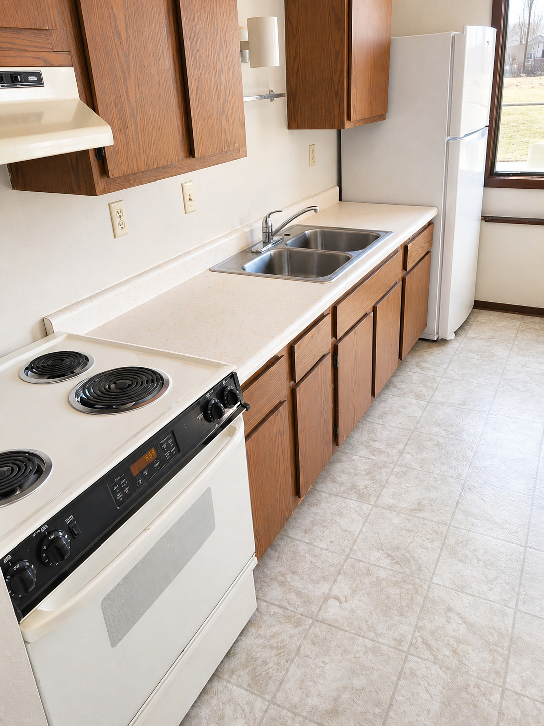700 3rd Street #3 Property Photo 4