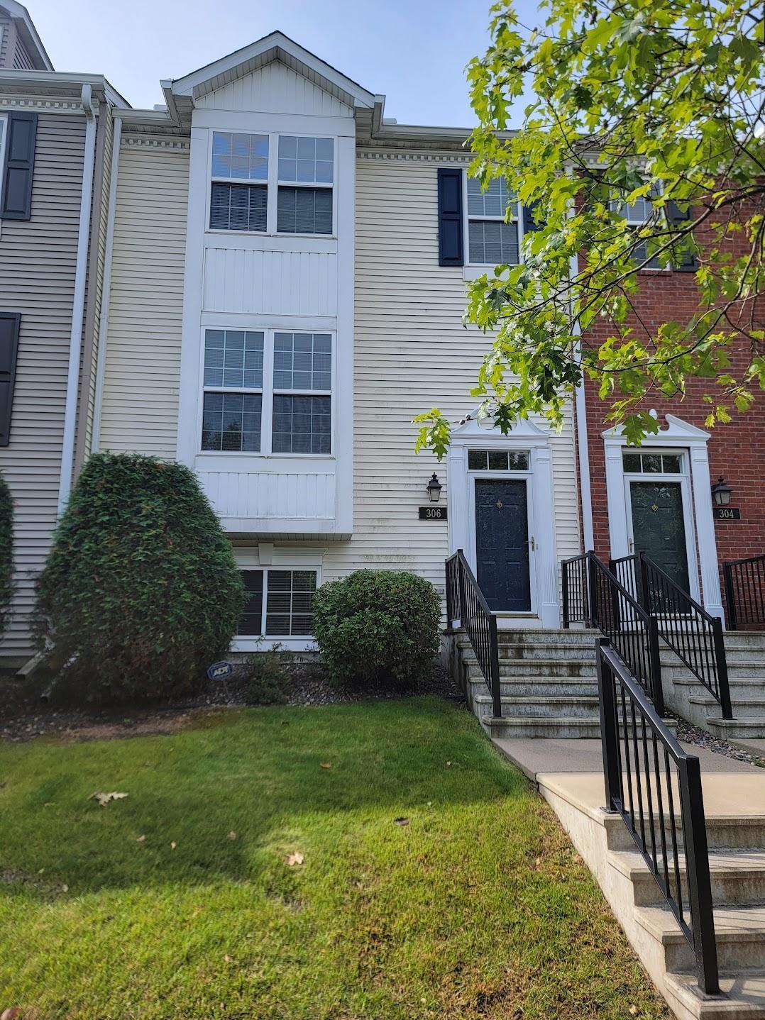 306 Heritage Trail Property Photo 1