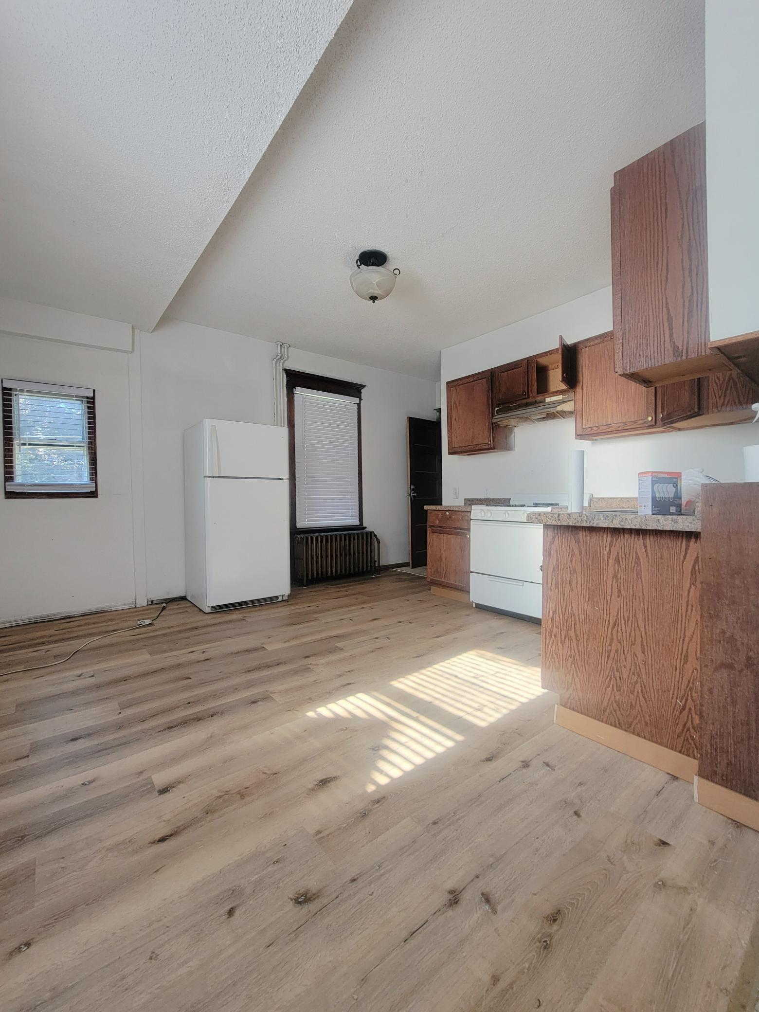 1039 Edgerton Street Property Photo 6